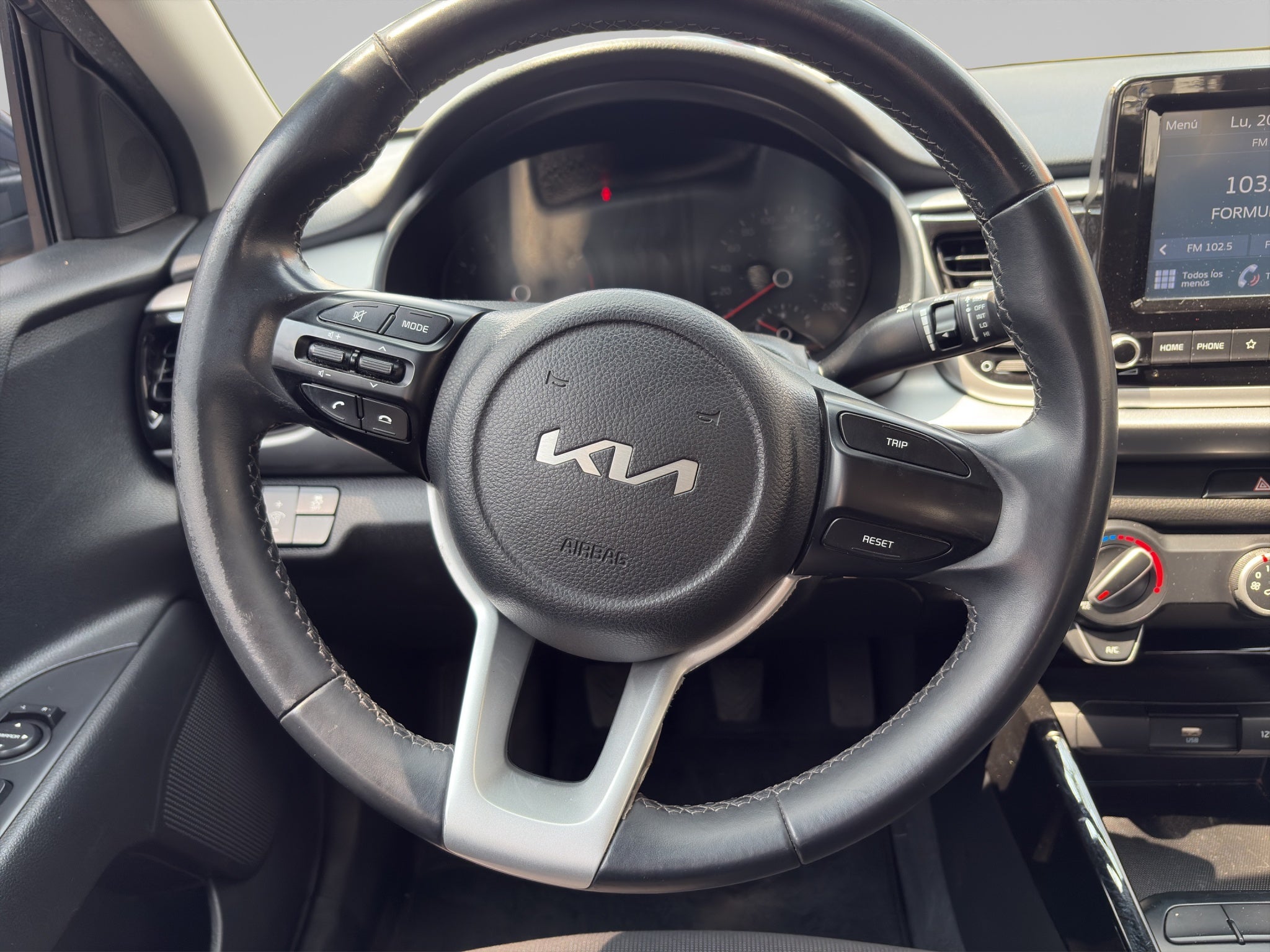 2022 Kia Rio 1.6 Sedan LX Mt
