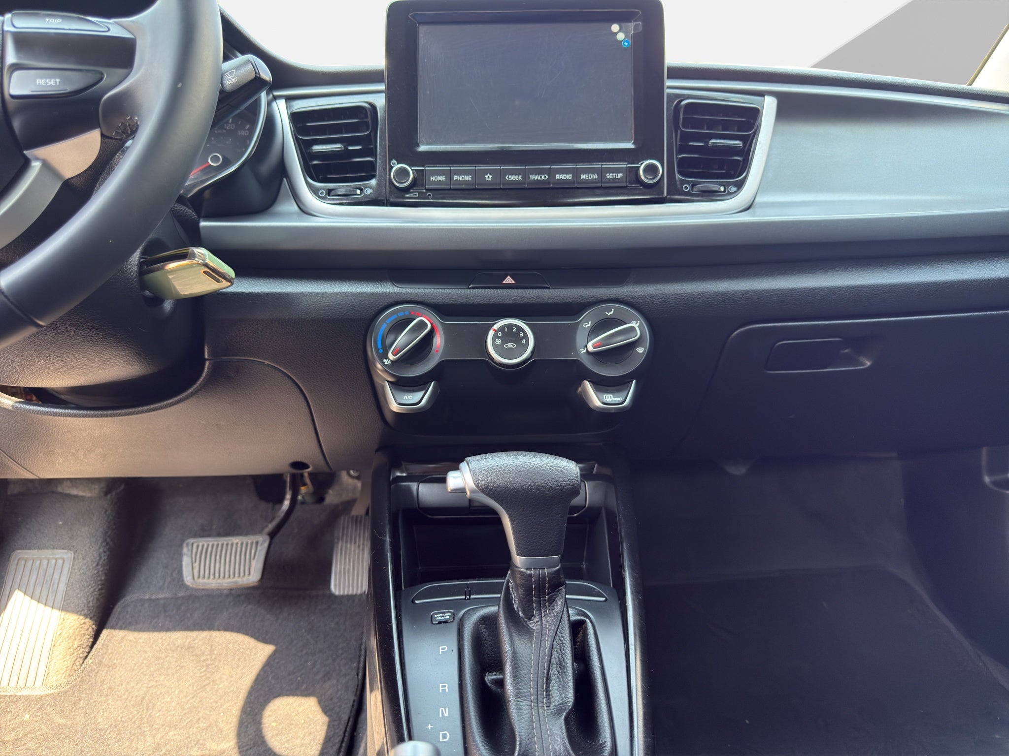 2022 Kia Rio 1.6 Sedan LX At