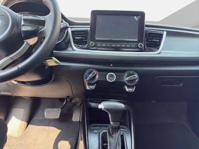 2022 Kia Rio 1.6 Sedan LX At