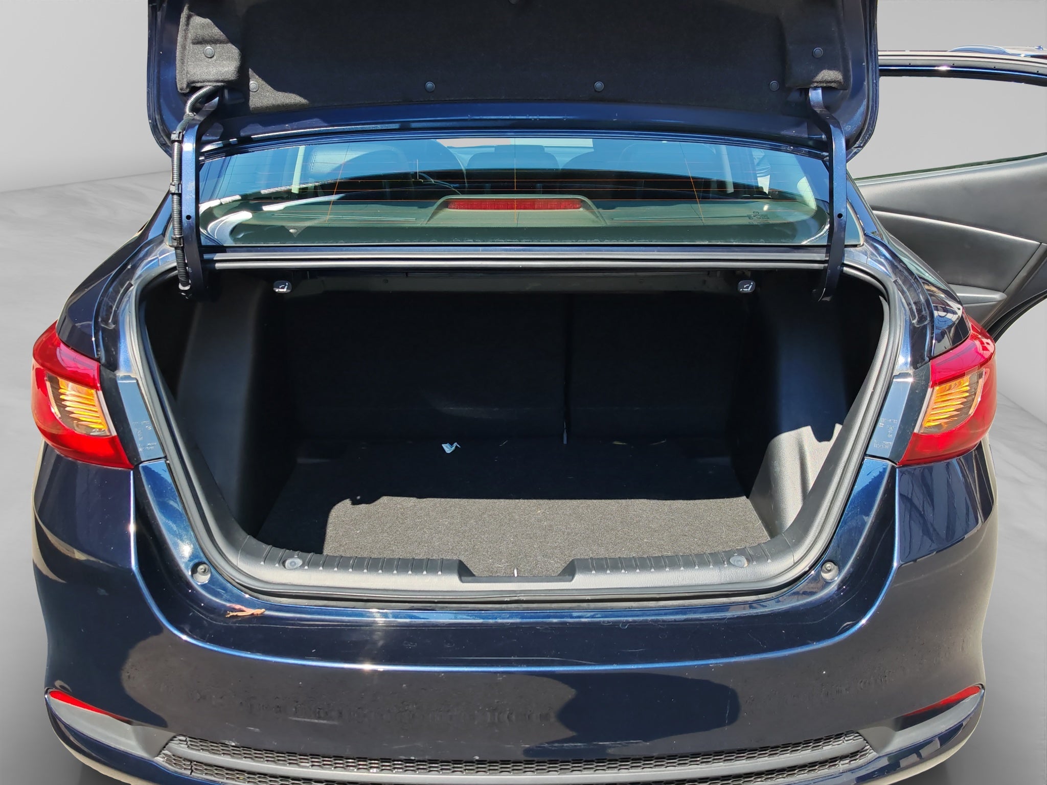 2024 Mazda Mazda 2 1.5 I Grand Touring Sedan At