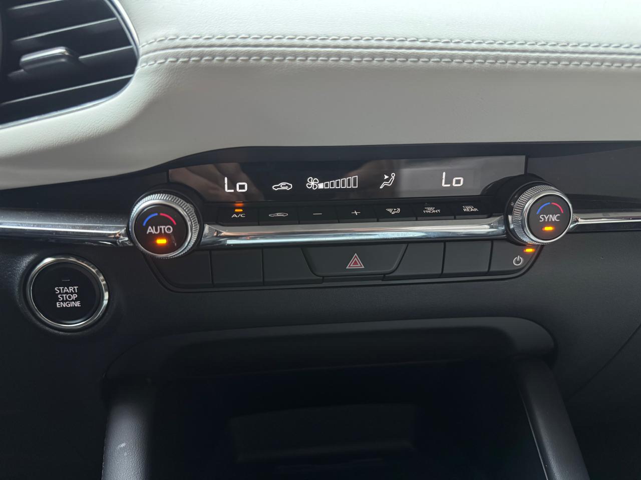 2025 Mazda Mazda 3 2.5 Signature Sedan At