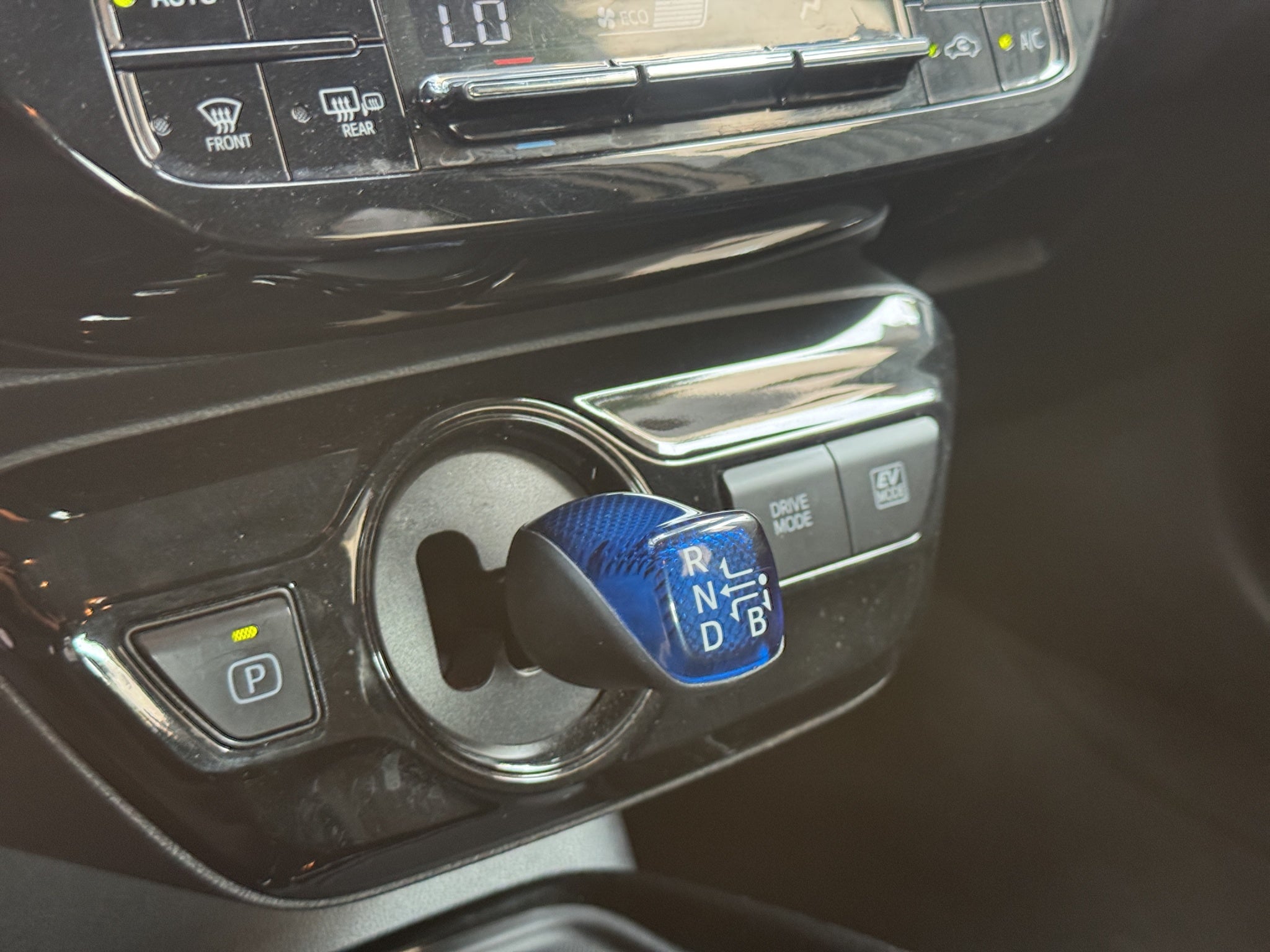 2019 Toyota Prius 1.8 Base Hibrido Cvt