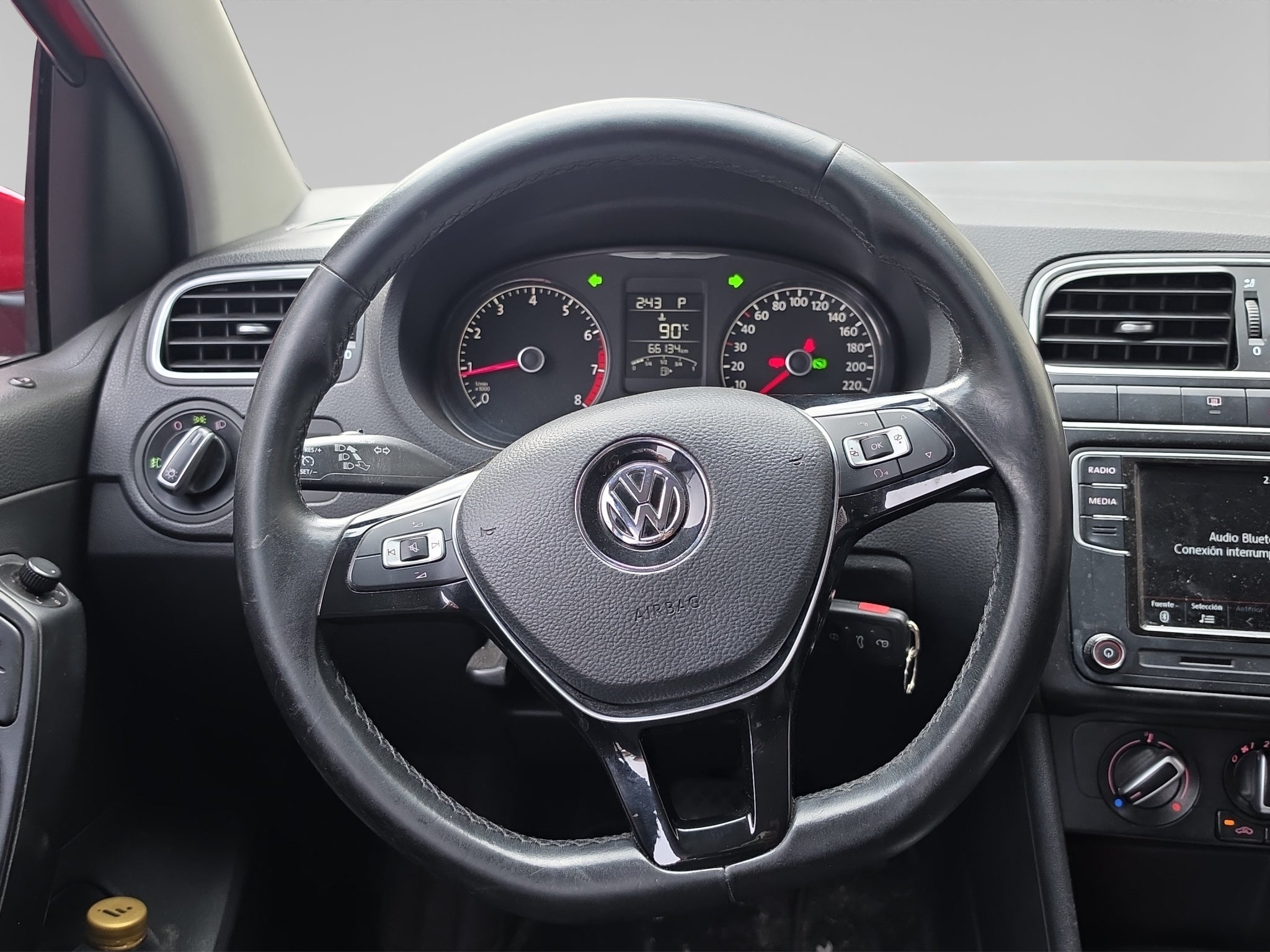 2020 Volkswagen Polo 1.6 L4 Design & Sound Mt