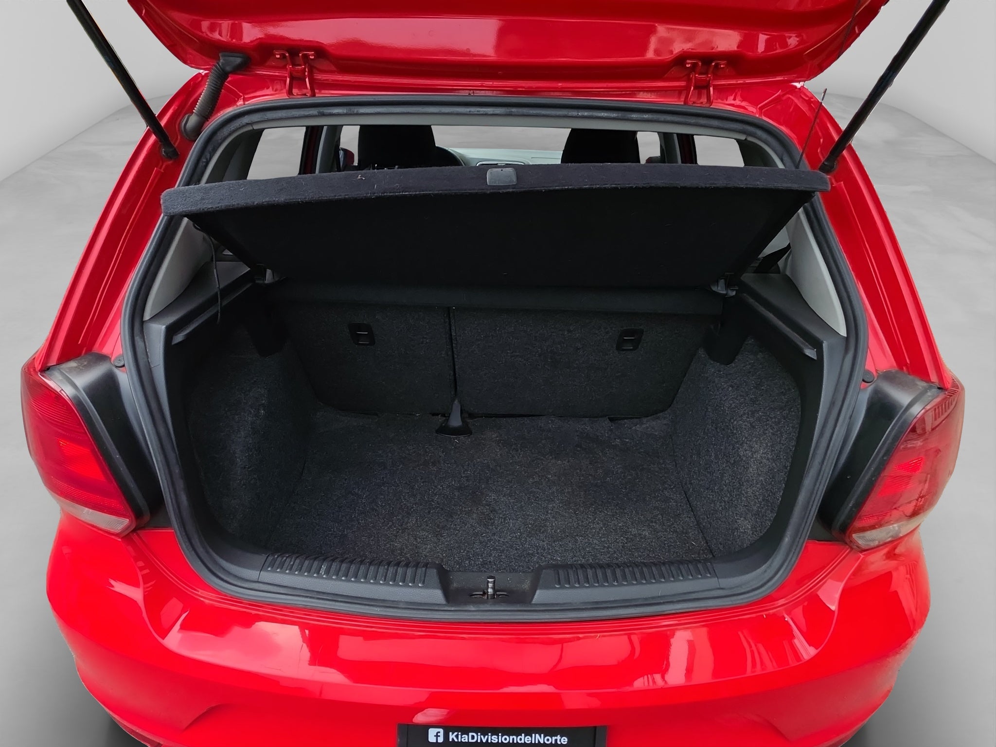 2020 Volkswagen Polo 1.6 L4 Design & Sound Mt