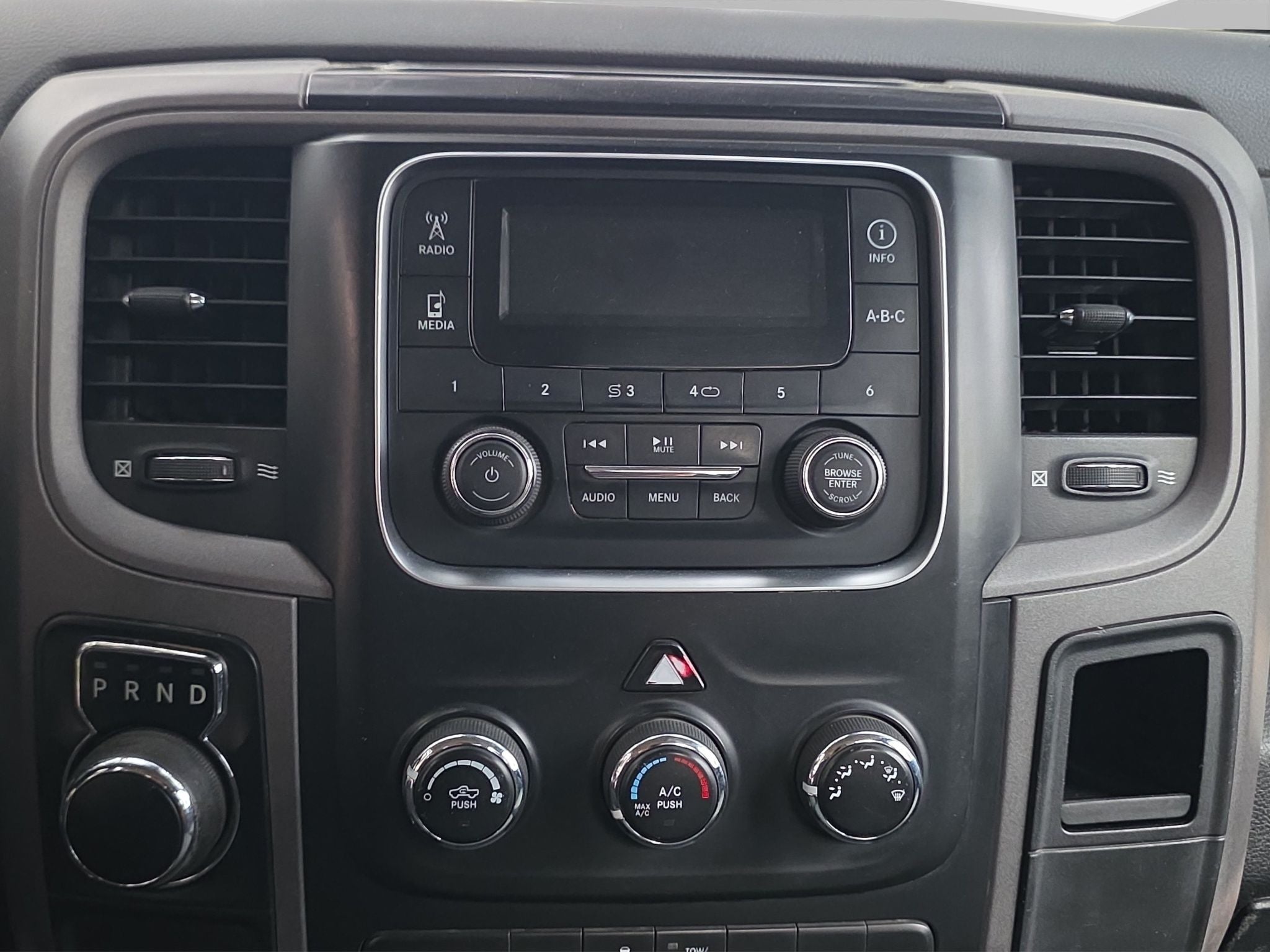 2020 RAM 1500 3.6 V6 ST Cab Regular 4x2 At