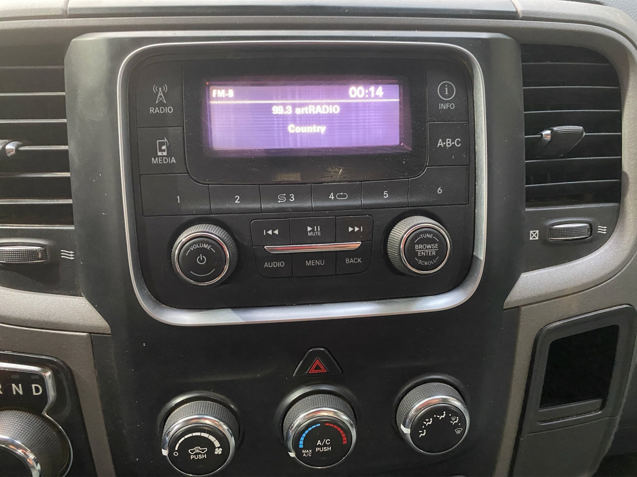 2020 RAM 1500 3.3 V6 XL Cab Regular 4x2 AT