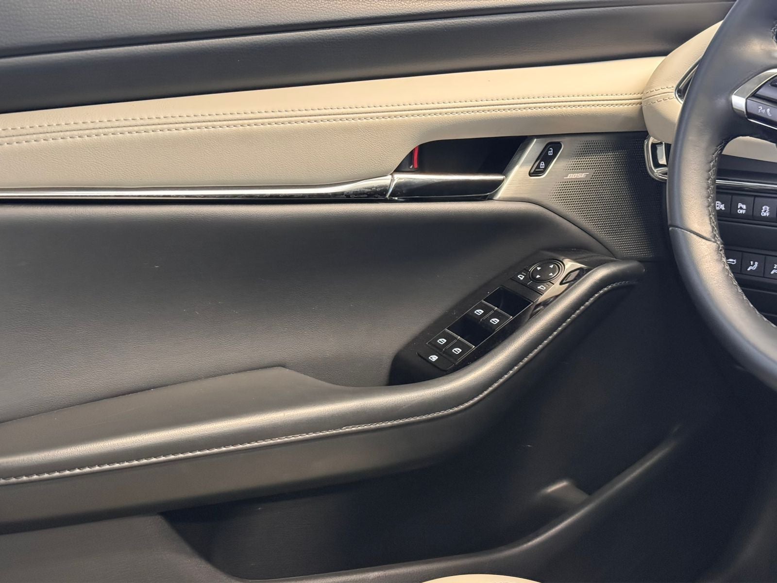 2025 Mazda Mazda 3 2.5 Signature Sedan At