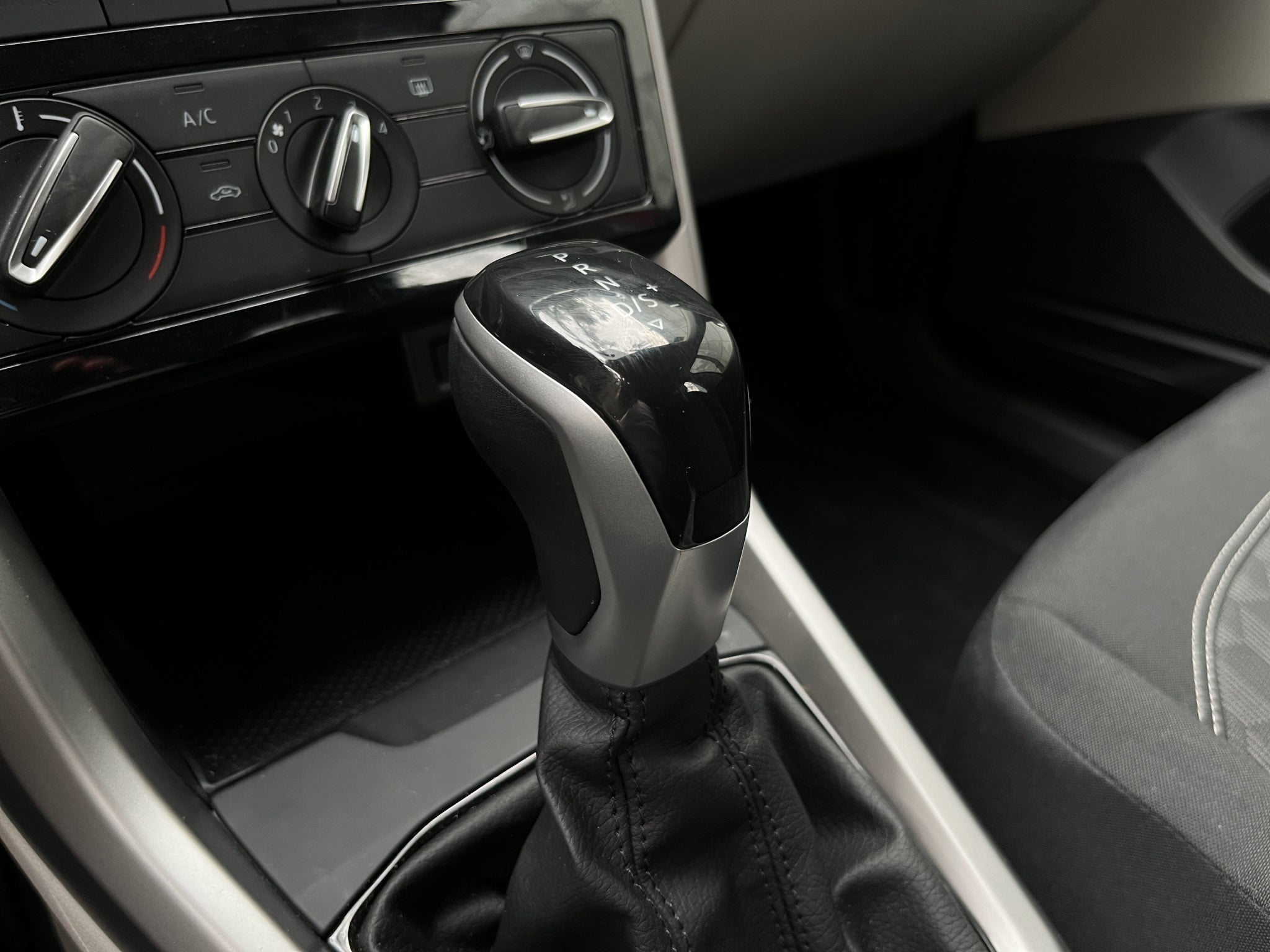 2025 Volkswagen Taigun 1.0 Trendline At