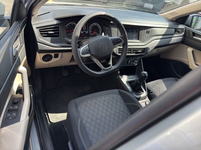 2022 Volkswagen Virtus 1.6 L4 At