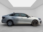 2022 Volkswagen Virtus 1.6 L4 At