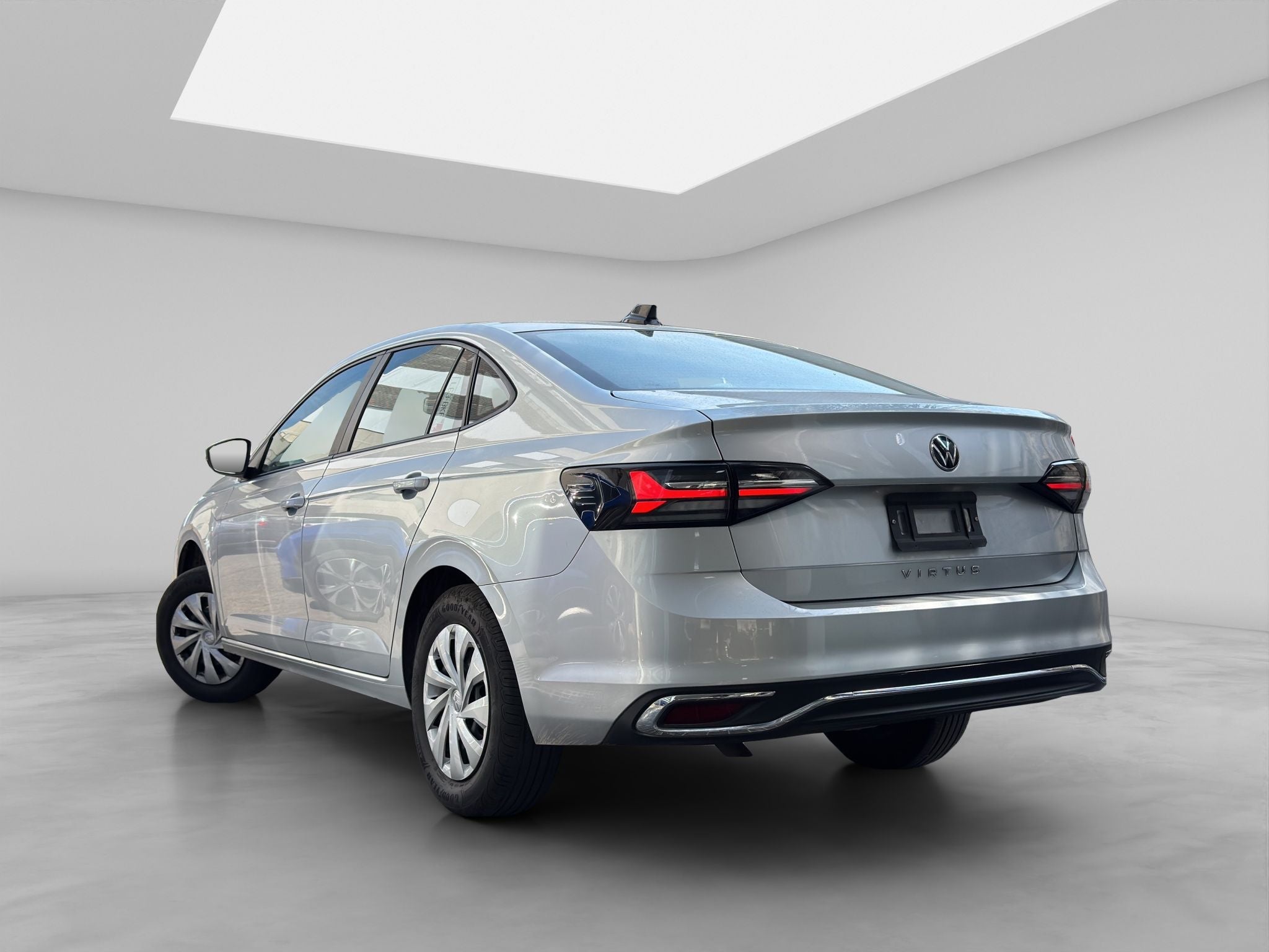 2022 Volkswagen Virtus 1.6 L4 At