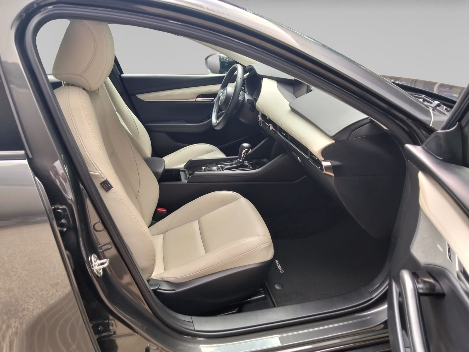 2025 Mazda Mazda 3 2.5 Signature Sedan At