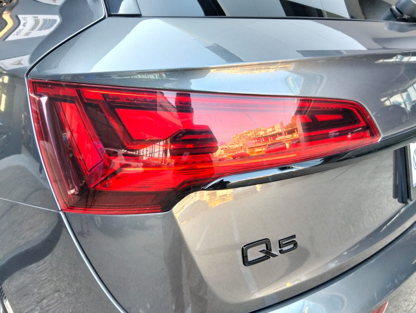 2023 Audi Q5 2.0 L4 S Line S-Tronic At