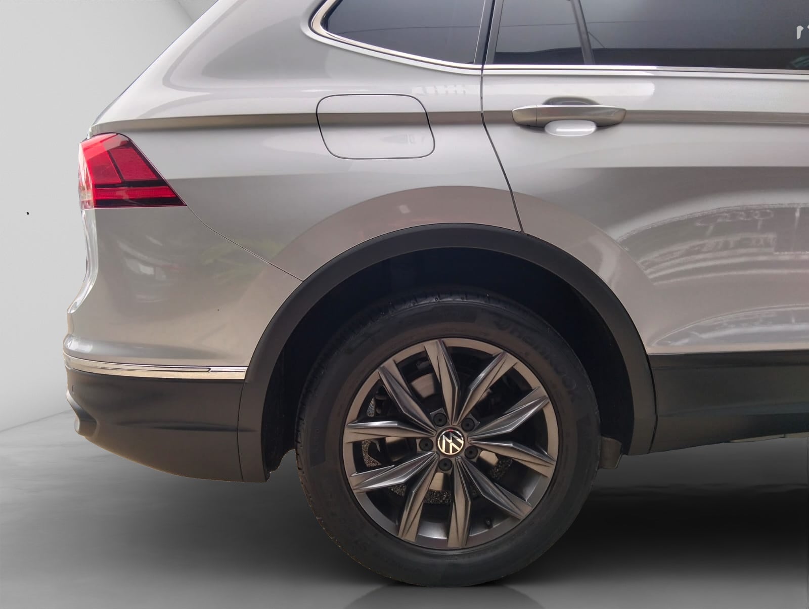 2022 Volkswagen Tiguan 1.4 Comfortline 7p At piel