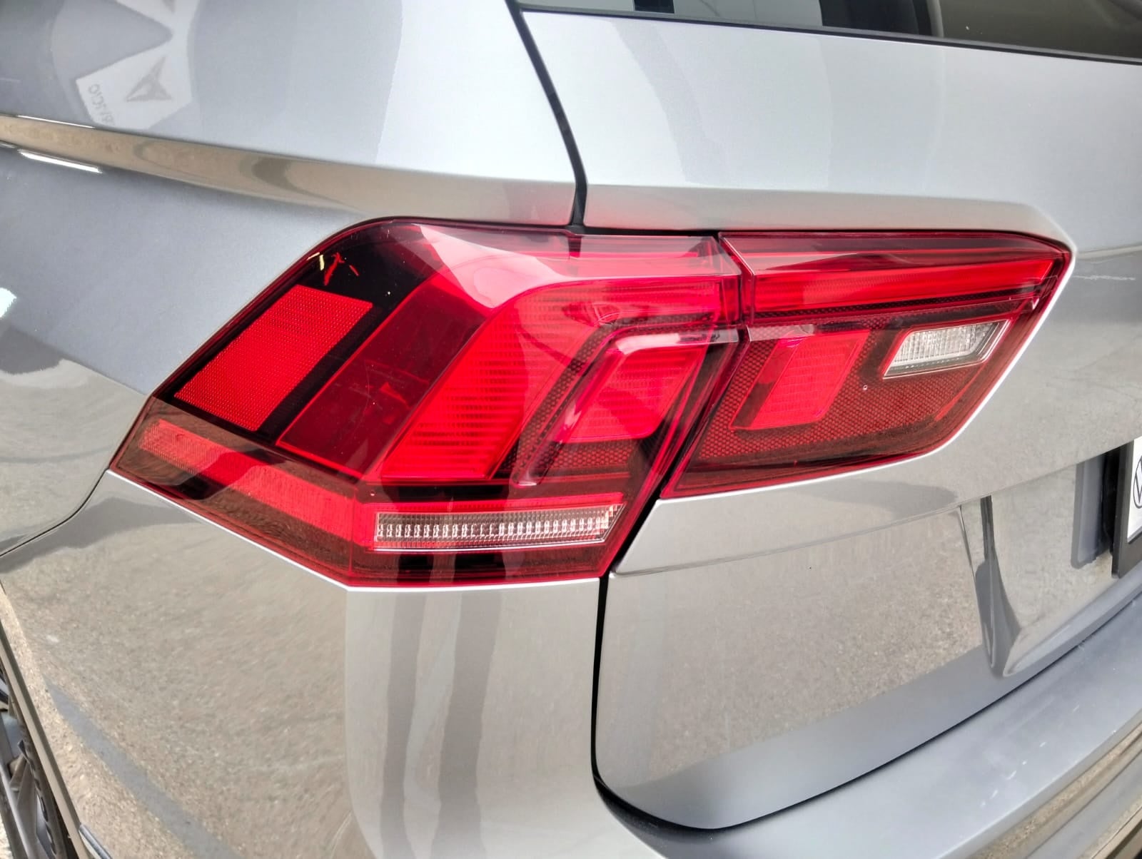 2022 Volkswagen Tiguan 1.4 Comfortline 7p At piel