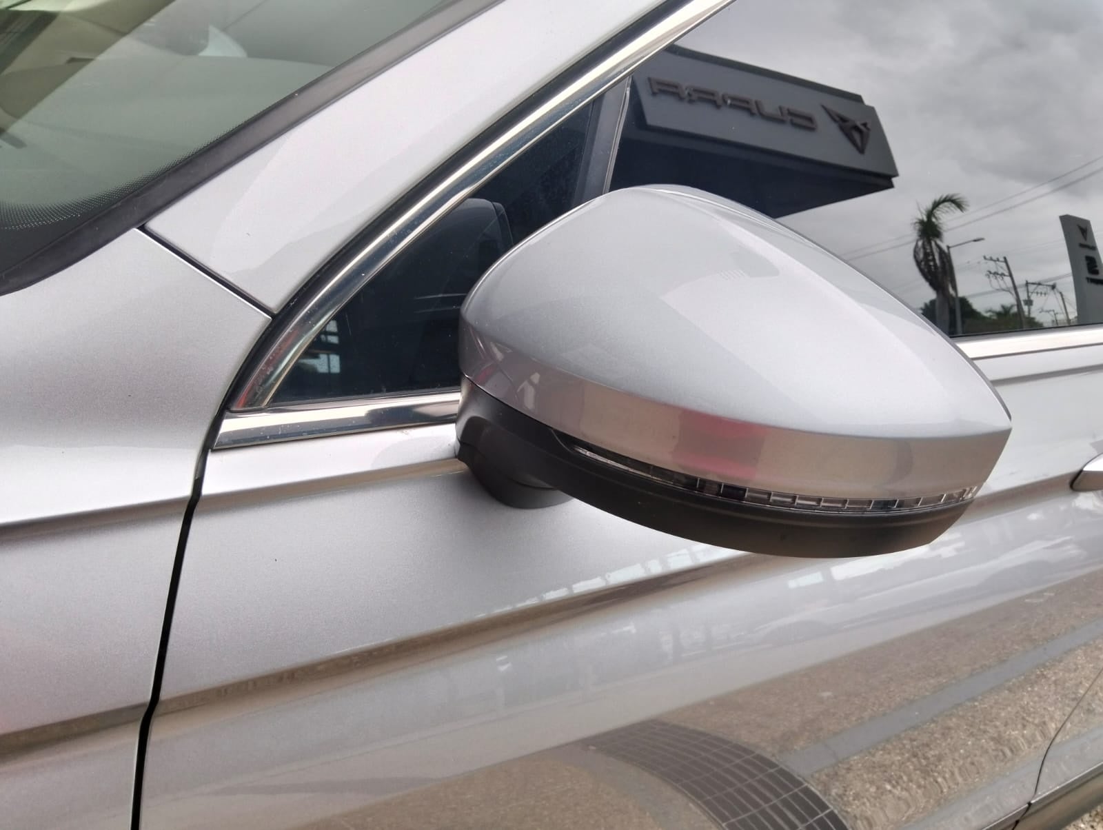 2022 Volkswagen Tiguan 1.4 Comfortline 7p At piel