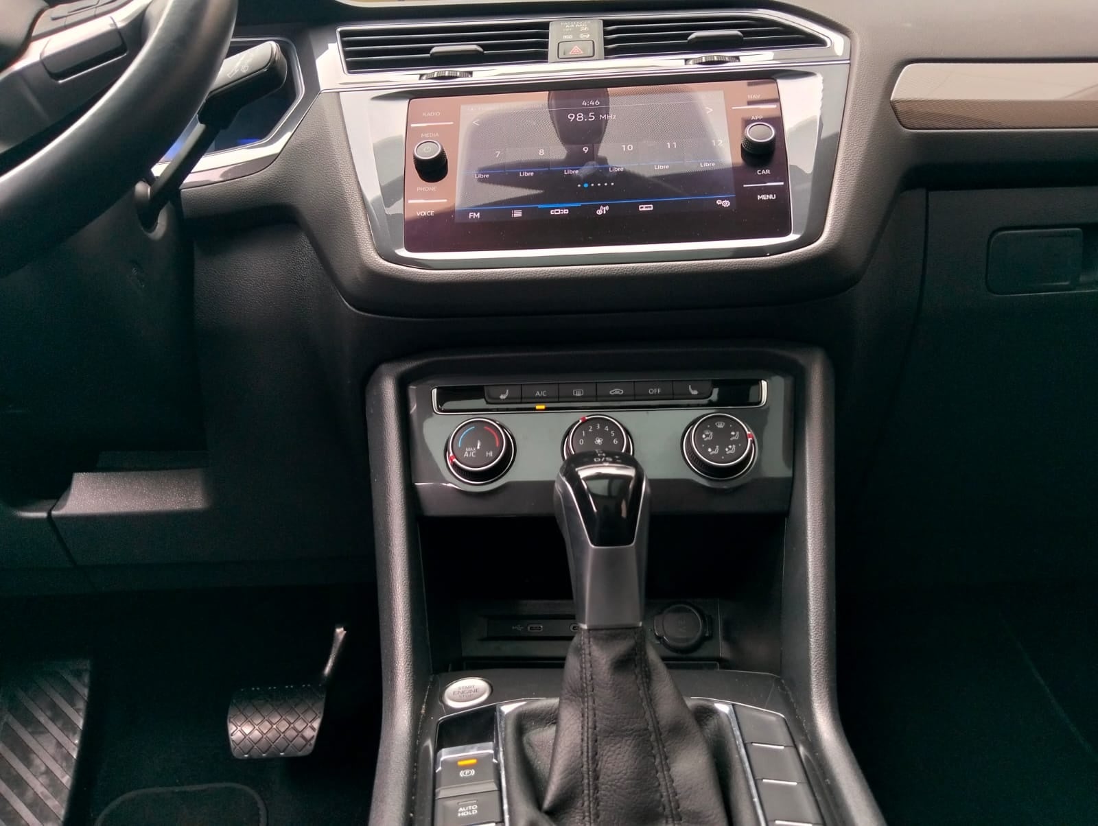 2022 Volkswagen Tiguan 1.4 Comfortline 7p At piel