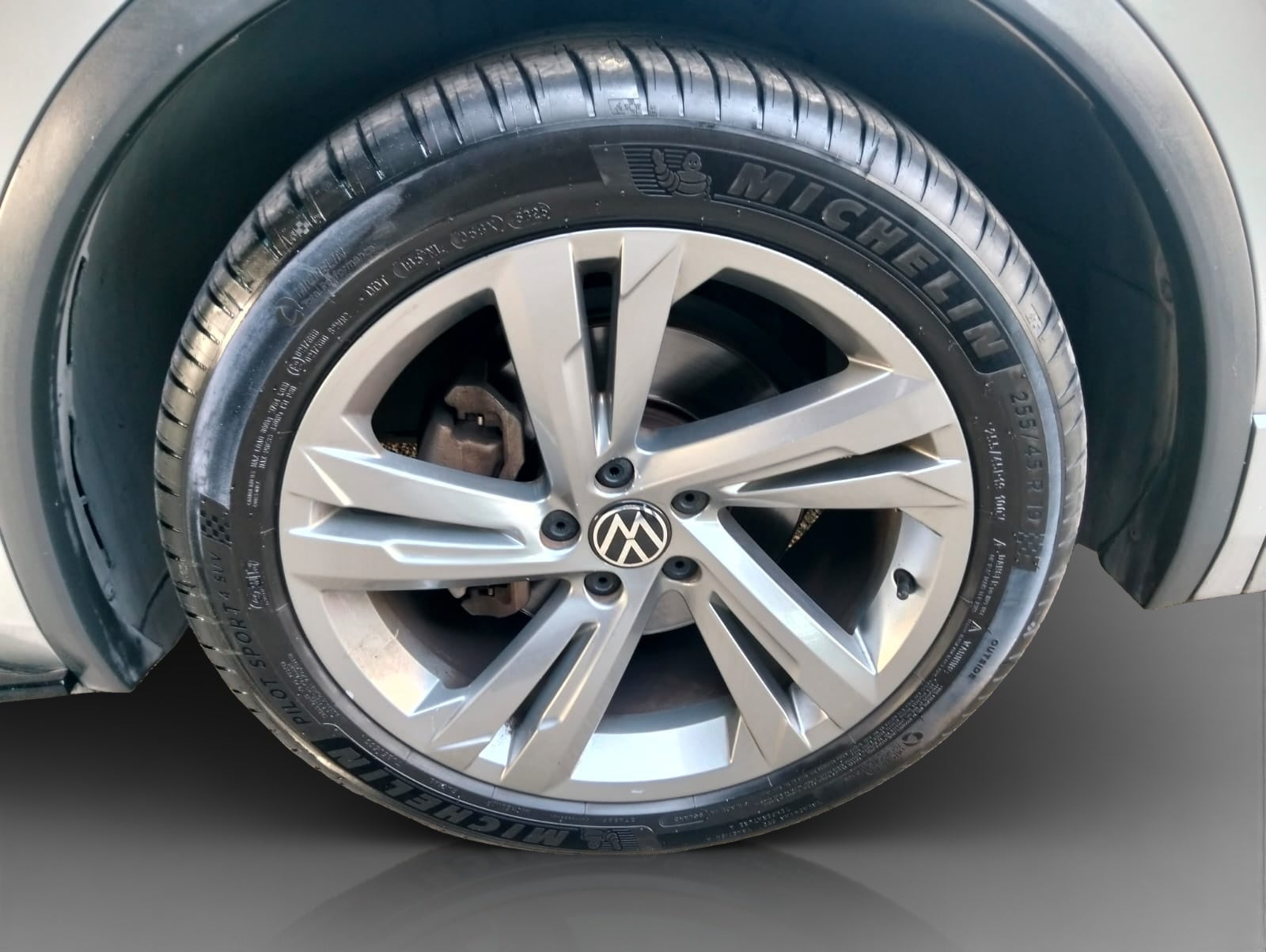 2023 Volkswagen Tiguan 1.4 R-Line At