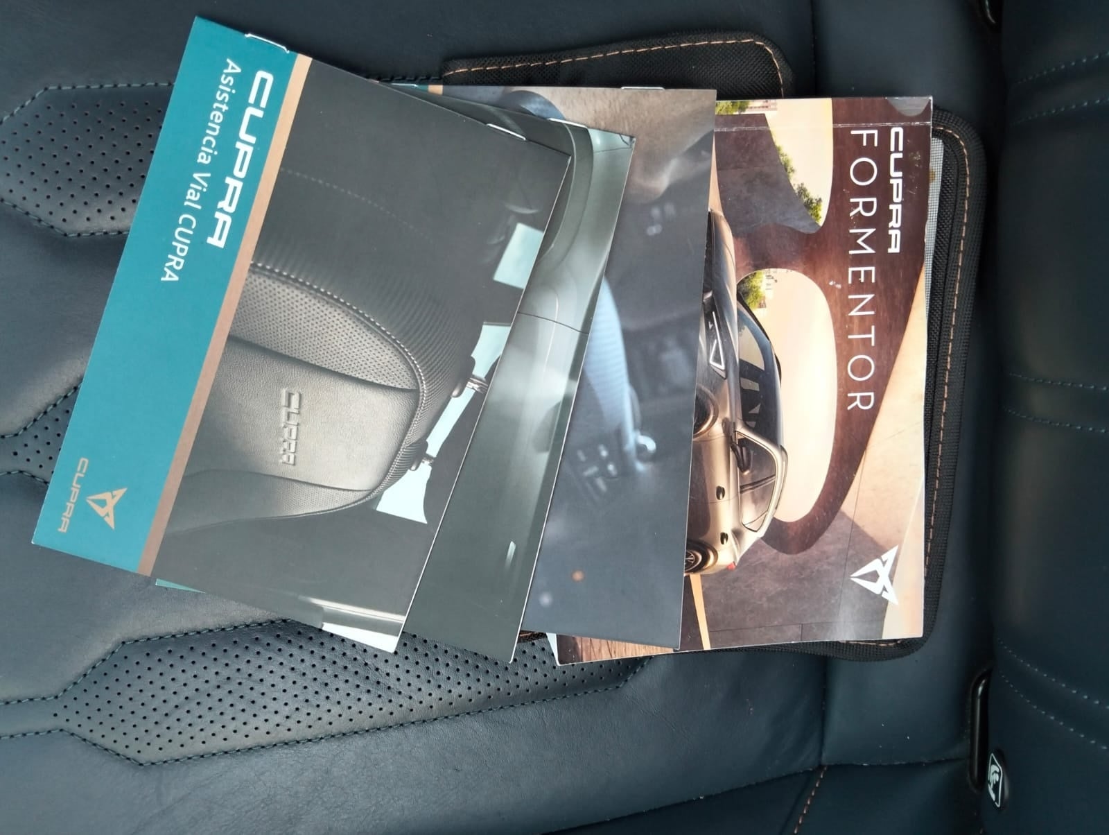 2024 Cupra Formentor 1.4T Phev At