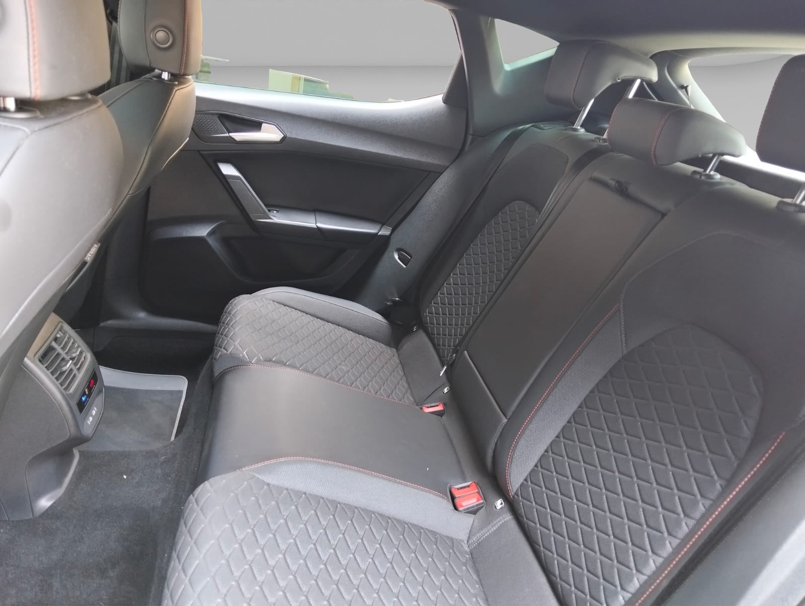 2025 Seat Leon 1.4 Fr At
