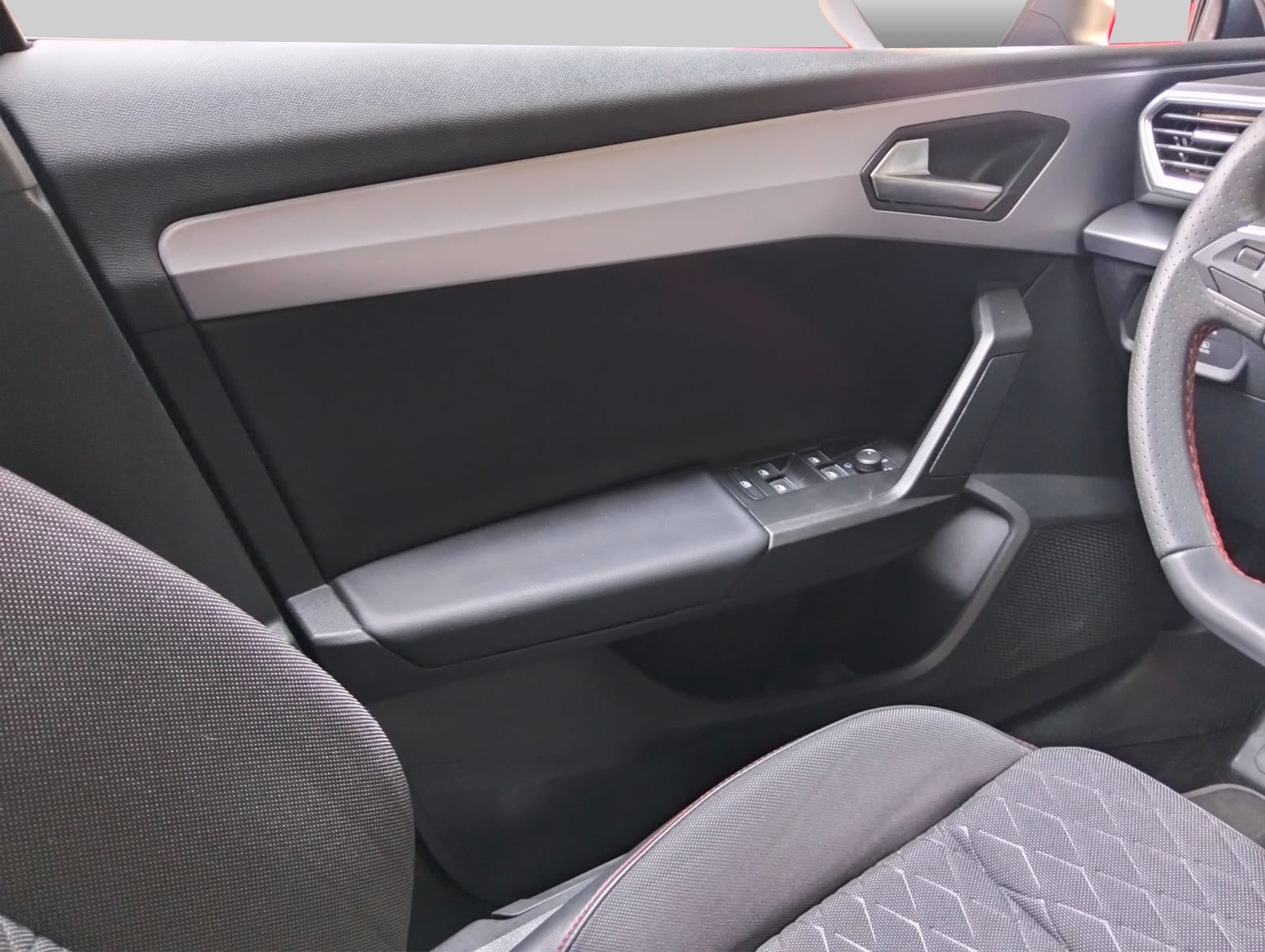 2025 Seat Leon 1.4 Fr At