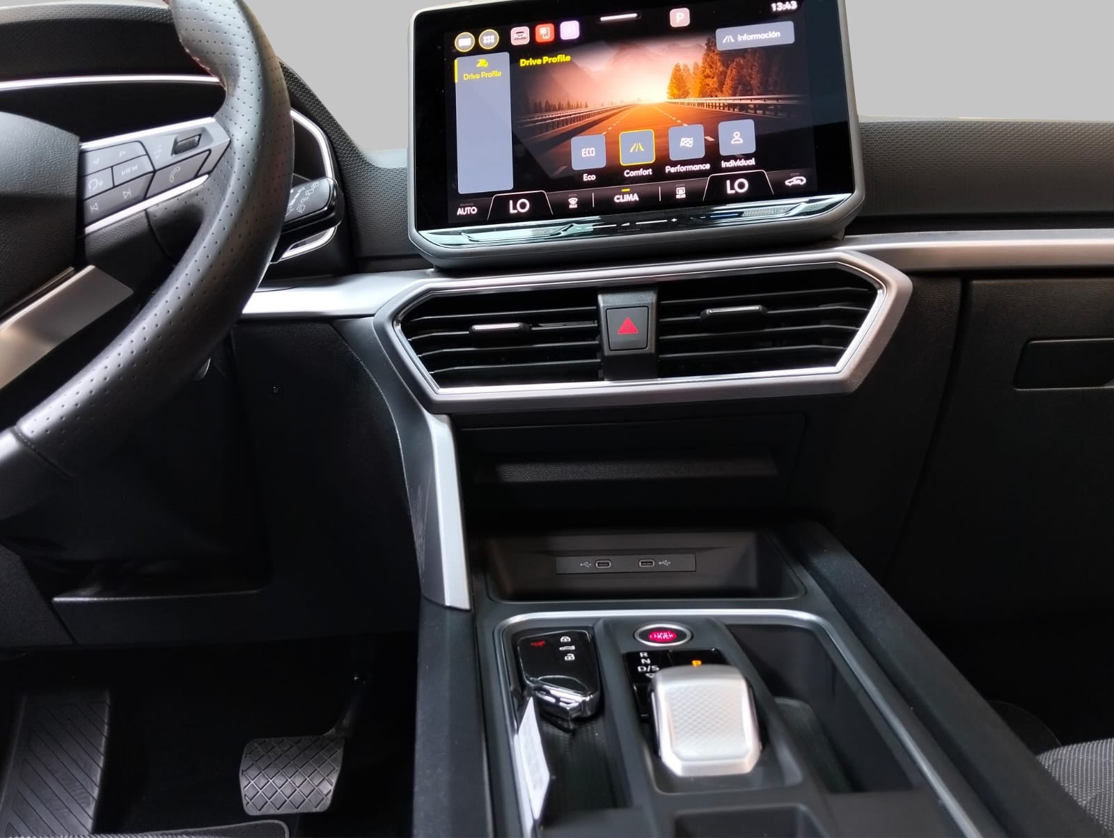2025 Seat Leon 1.4 Fr At