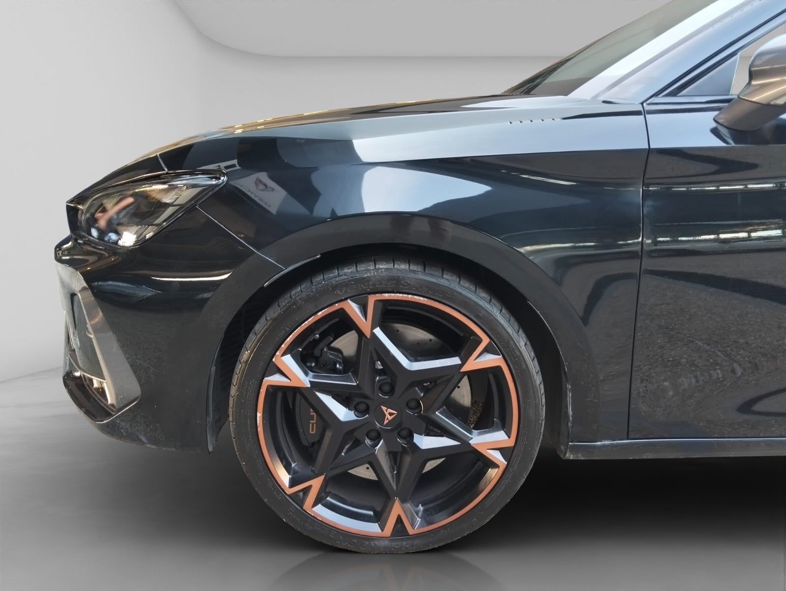 2025 Cupra Leon 2.0 300 At