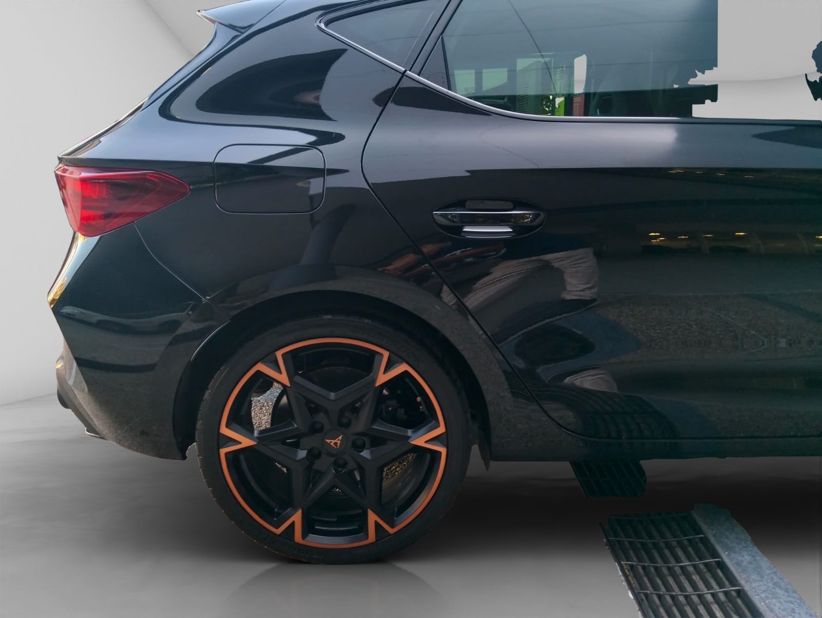2025 Cupra Leon 2.0 300 At