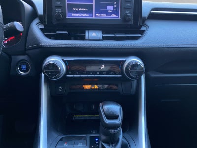 2021 Toyota RAV4 2.5 Xle At