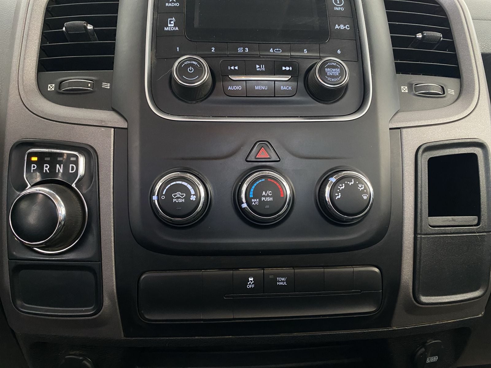 2020 RAM 1500 3.6 V6 ST Cab Regular 4x2 At