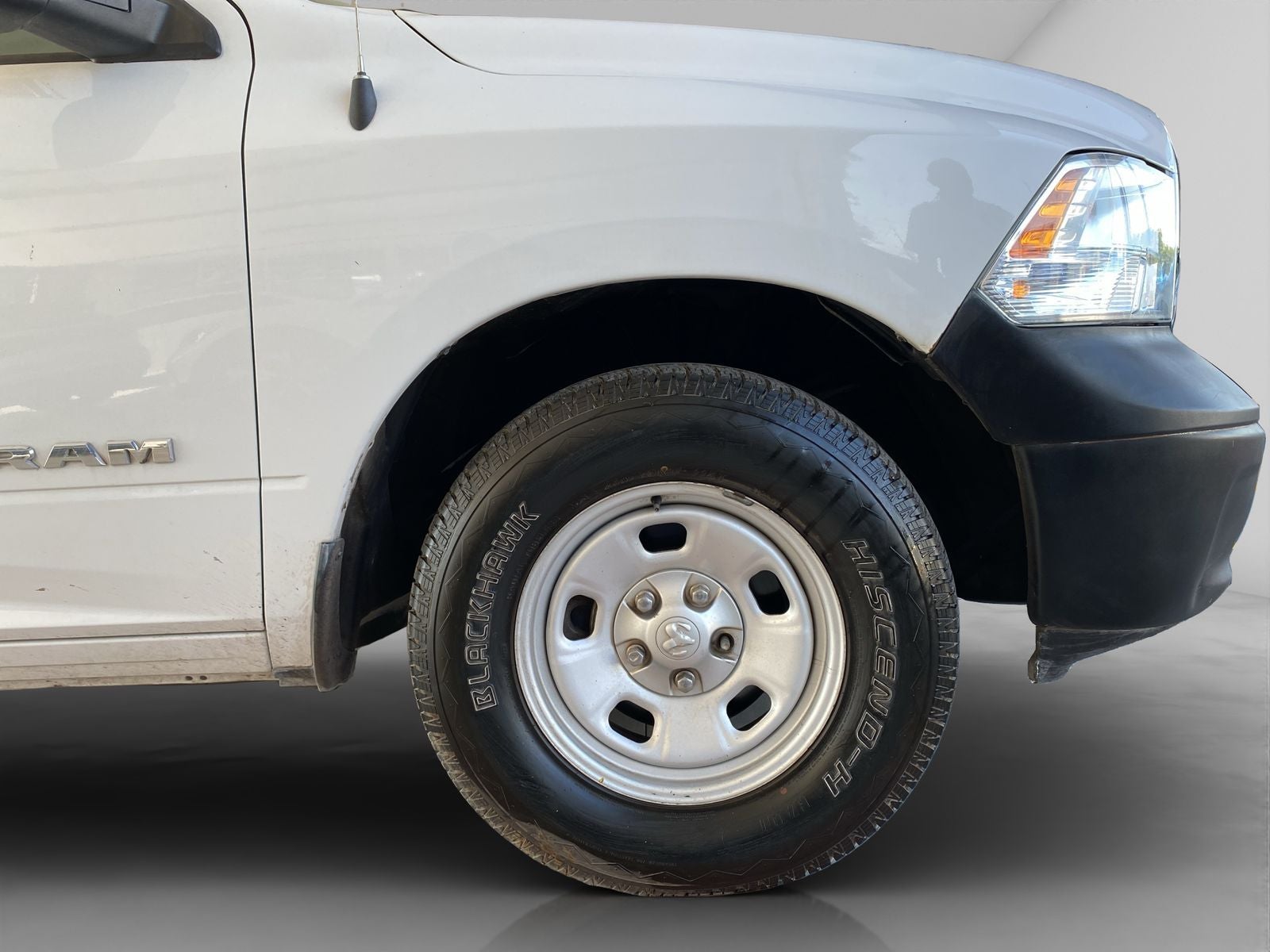 2020 RAM 1500 3.6 V6 Crew Cab SLT At