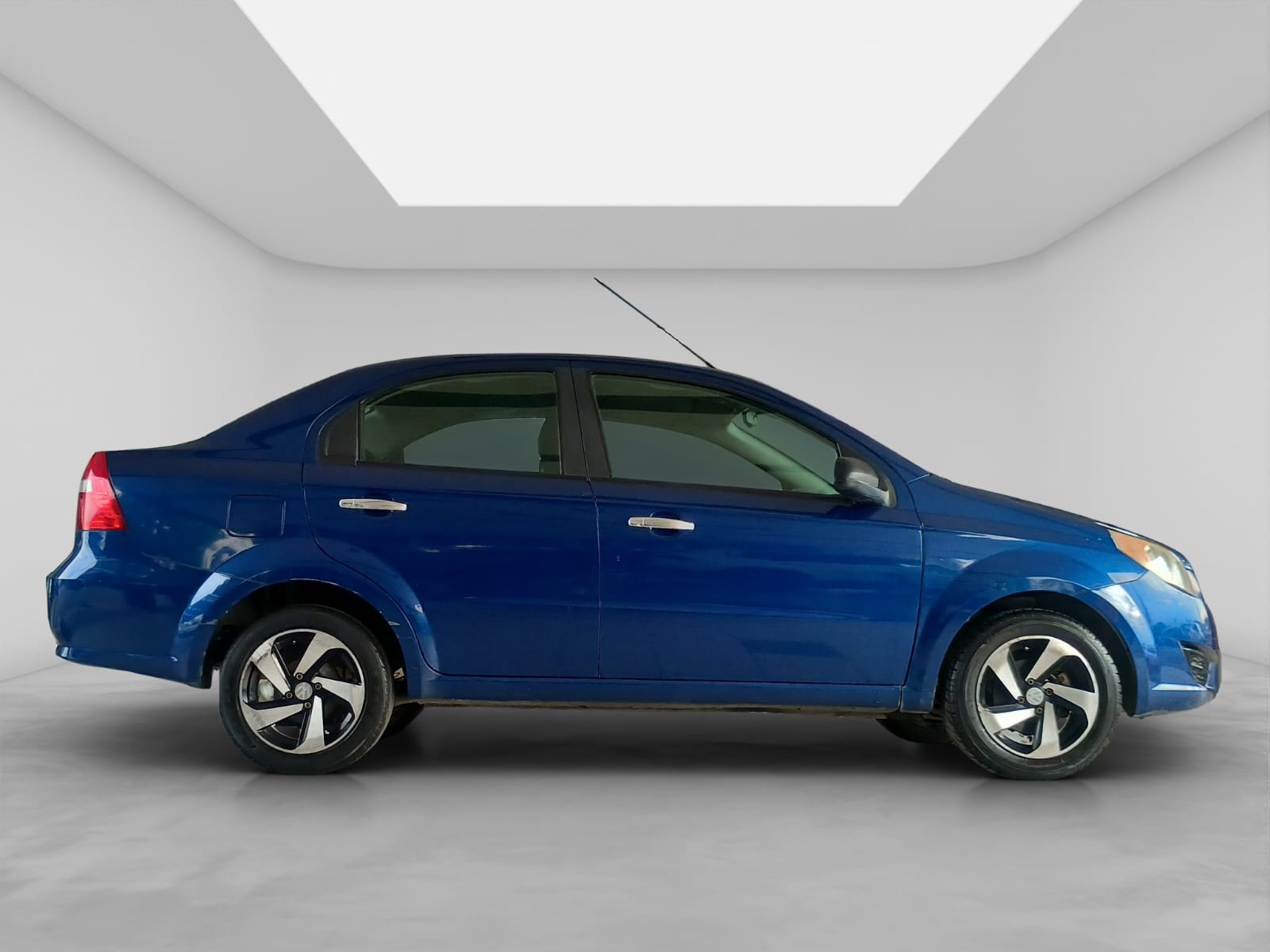 2017 Chevrolet Aveo 1.6 E Abs 5vel Ee Ba Mp3 R-15 Mt