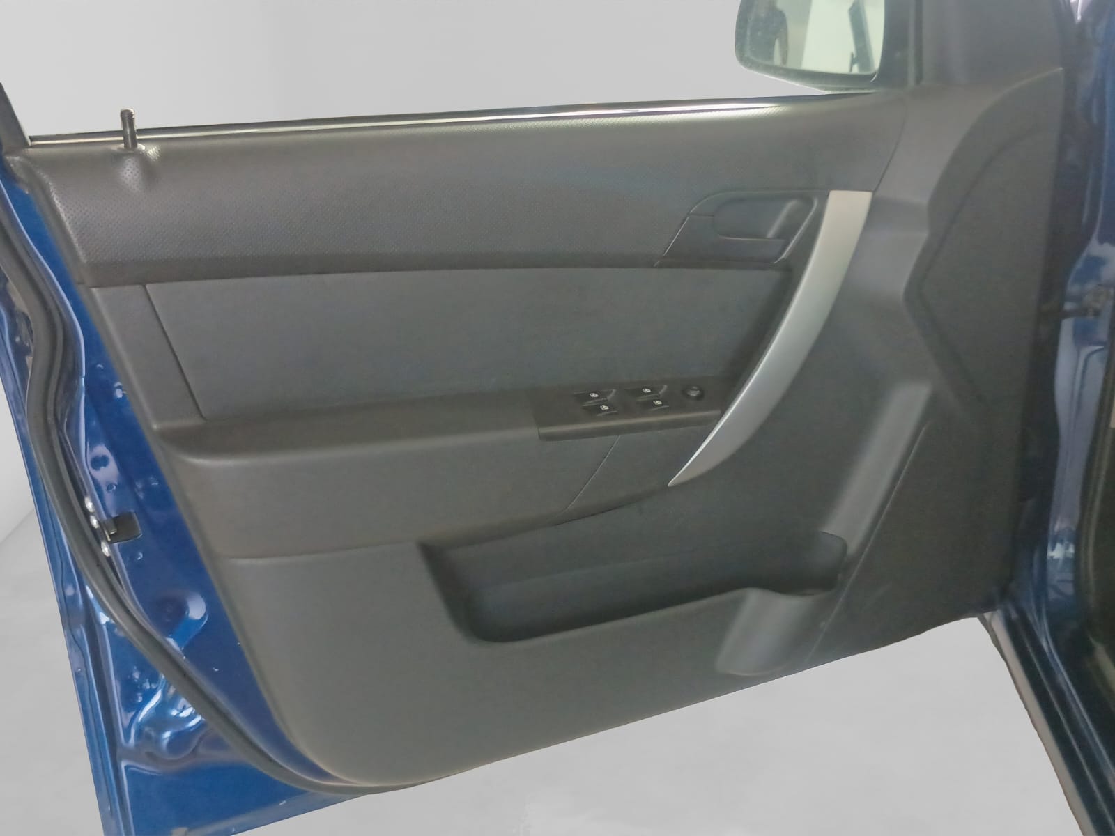 2017 Chevrolet Aveo 1.6 E Abs 5vel Ee Ba Mp3 R-15 Mt