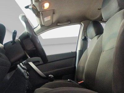 2017 Chevrolet Aveo 1.6 E Abs 5vel Ee Ba Mp3 R-15 Mt