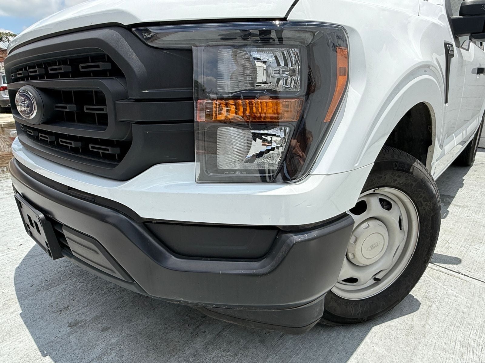 2023 Ford F-150 3.3 XL Doble Cabina V6 4x2 At