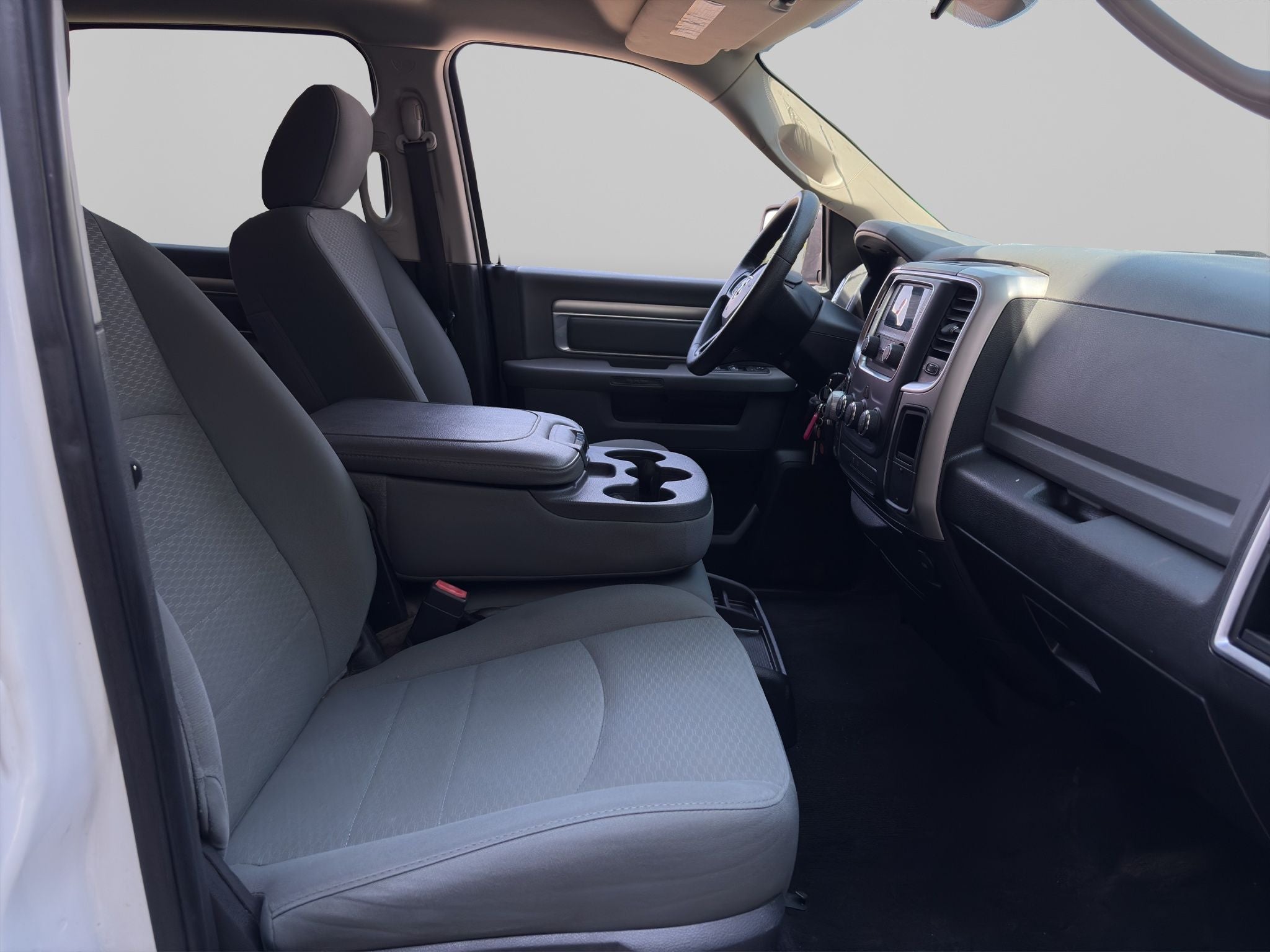 2020 RAM 1500 3.6 V6 Crew Cab SLT At