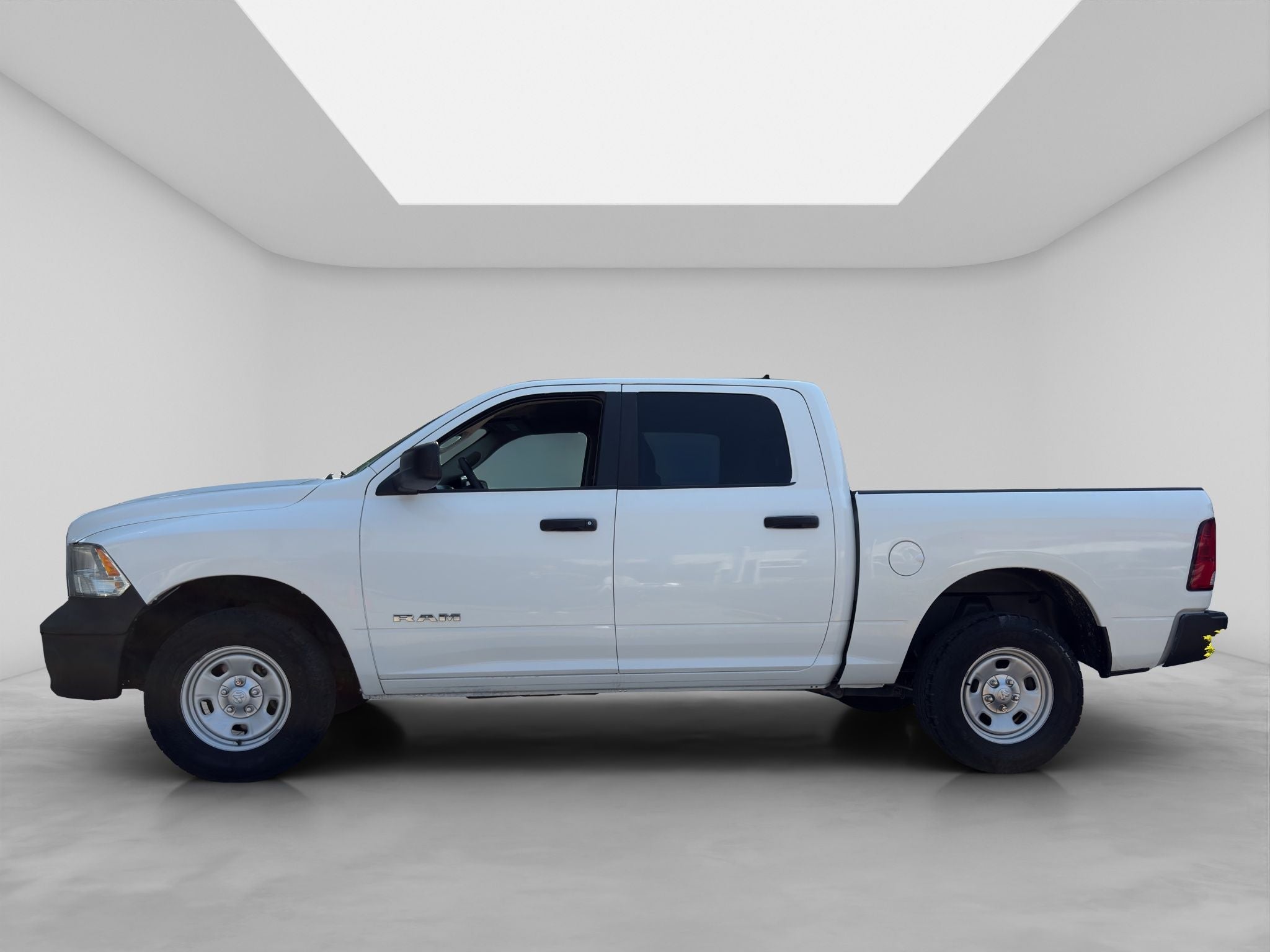 2020 RAM 1500 3.6 V6 Crew Cab SLT At