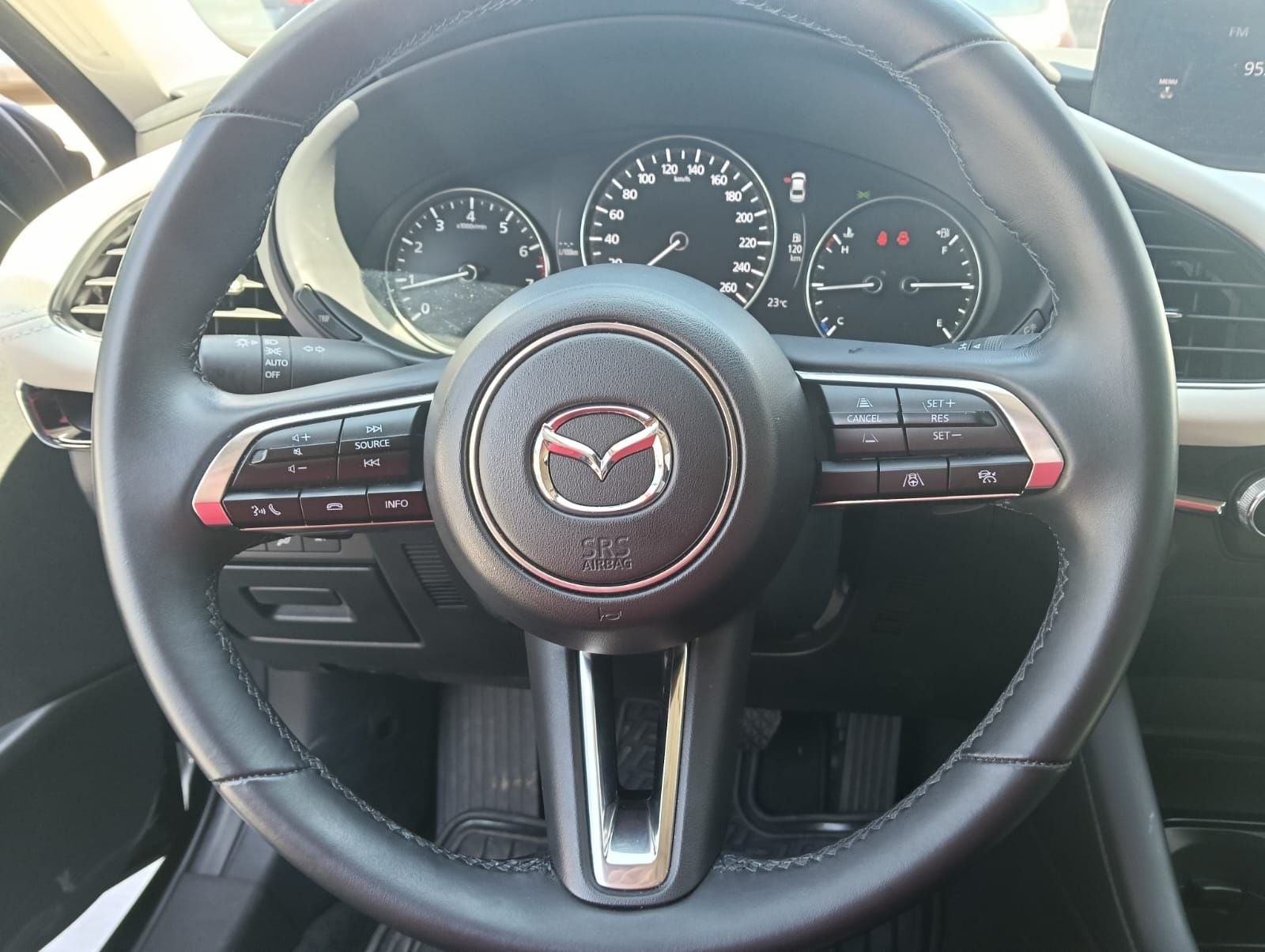 2025 Mazda Mazda 3 2.5 Signature Sedan At