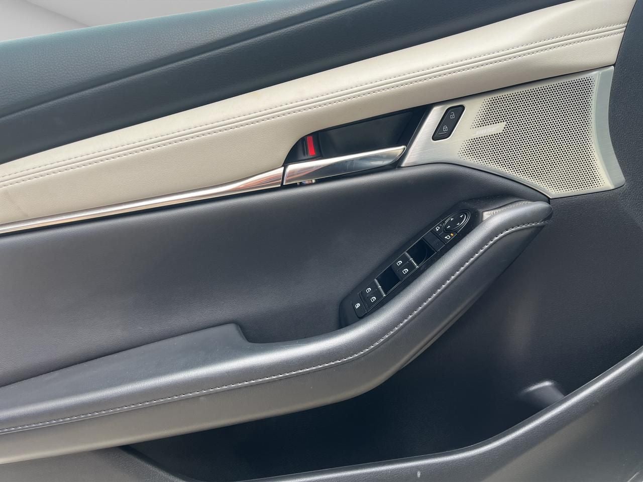 2025 Mazda Mazda 3 2.5 Signature Sedan At