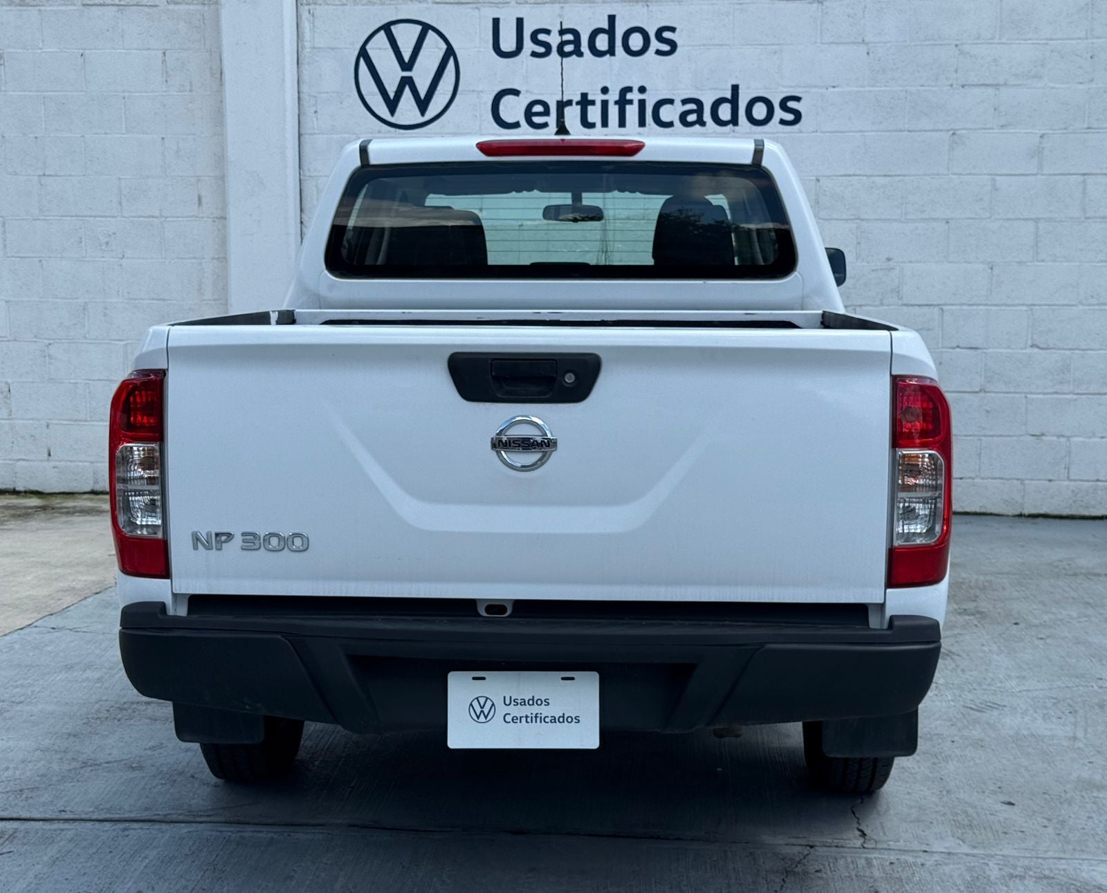 2020 Nissan NP300 2.5 Doble Cabina S Ac Pack Seg Mt