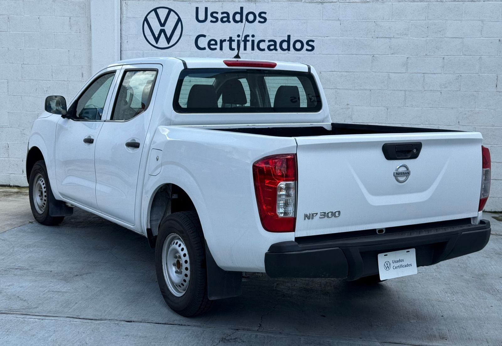 2020 Nissan NP300 2.5 Doble Cabina S Ac Pack Seg Mt