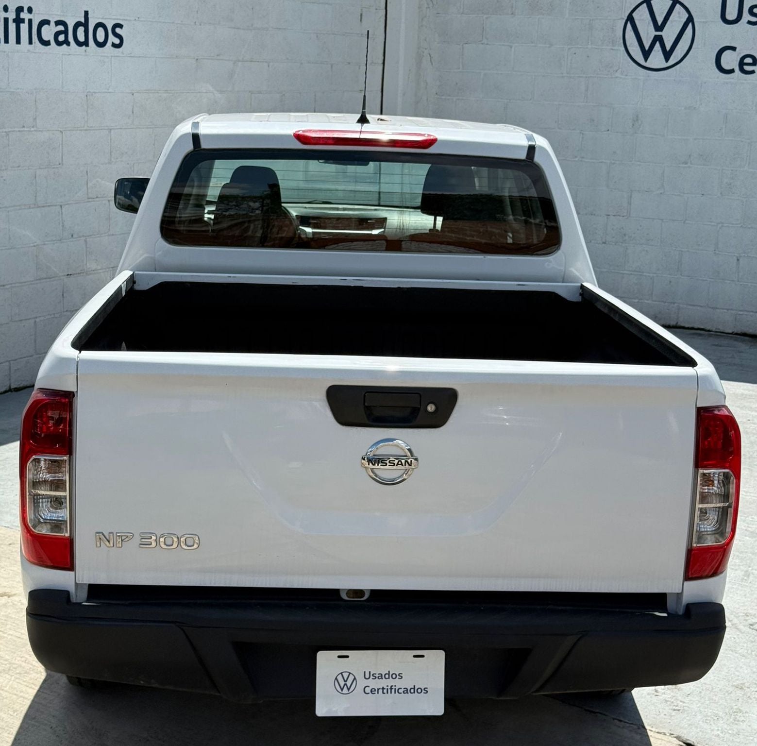 2020 Nissan NP300 2.5 Doble Cabina S Ac Pack Seg Mt