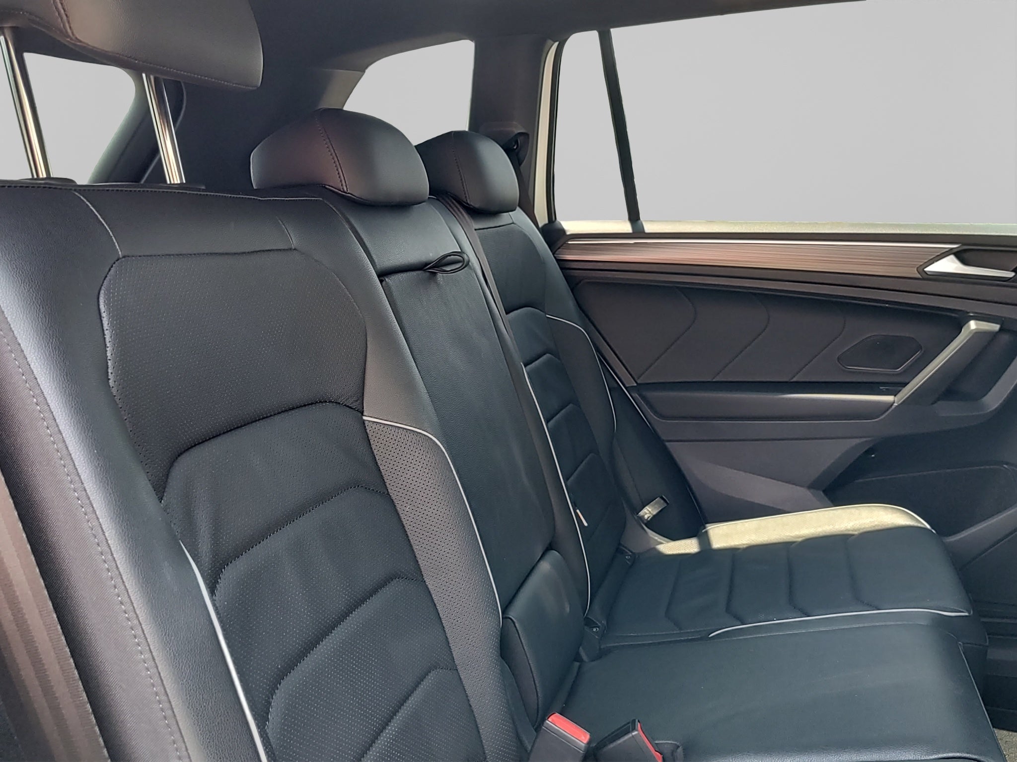 2023 Volkswagen Tiguan 2.0 R-Line At