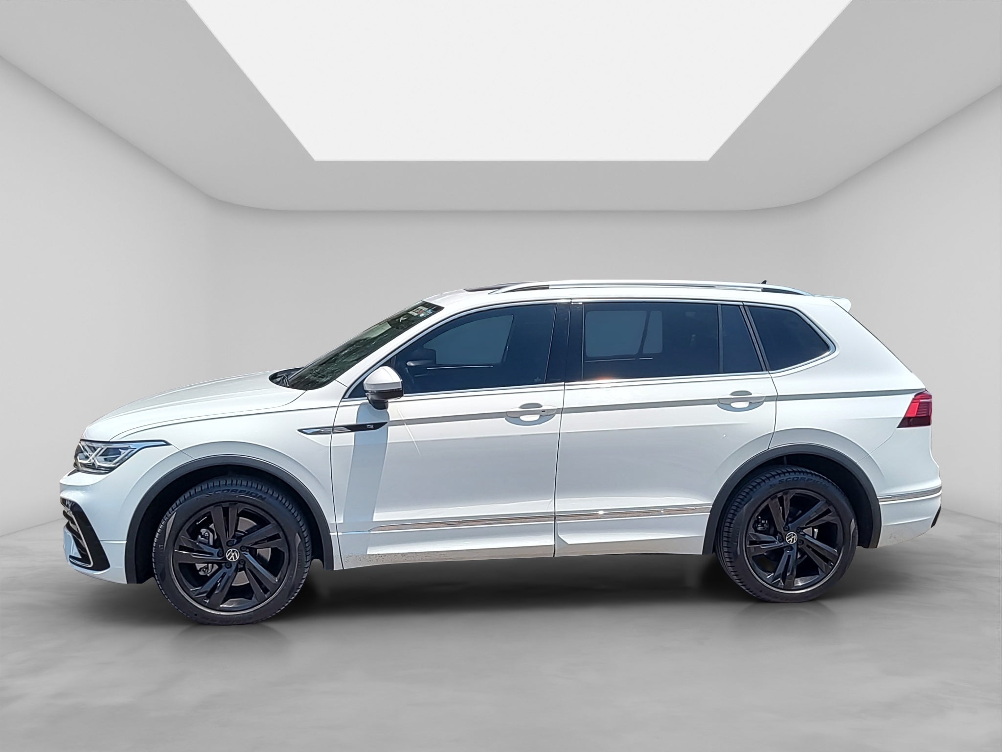 2023 Volkswagen Tiguan 2.0 R-Line At