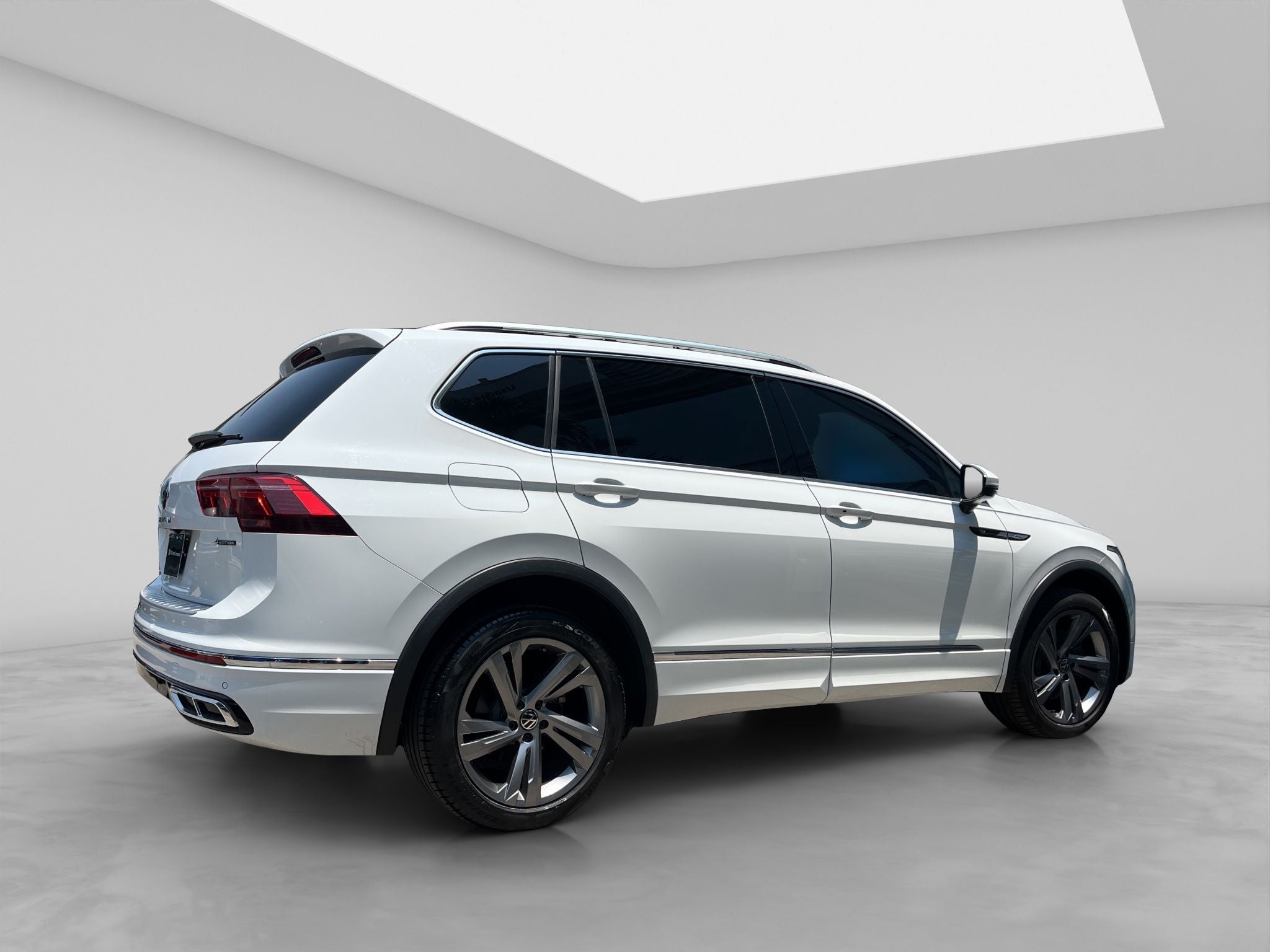 2024 Volkswagen Tiguan 2.0 R-Line At