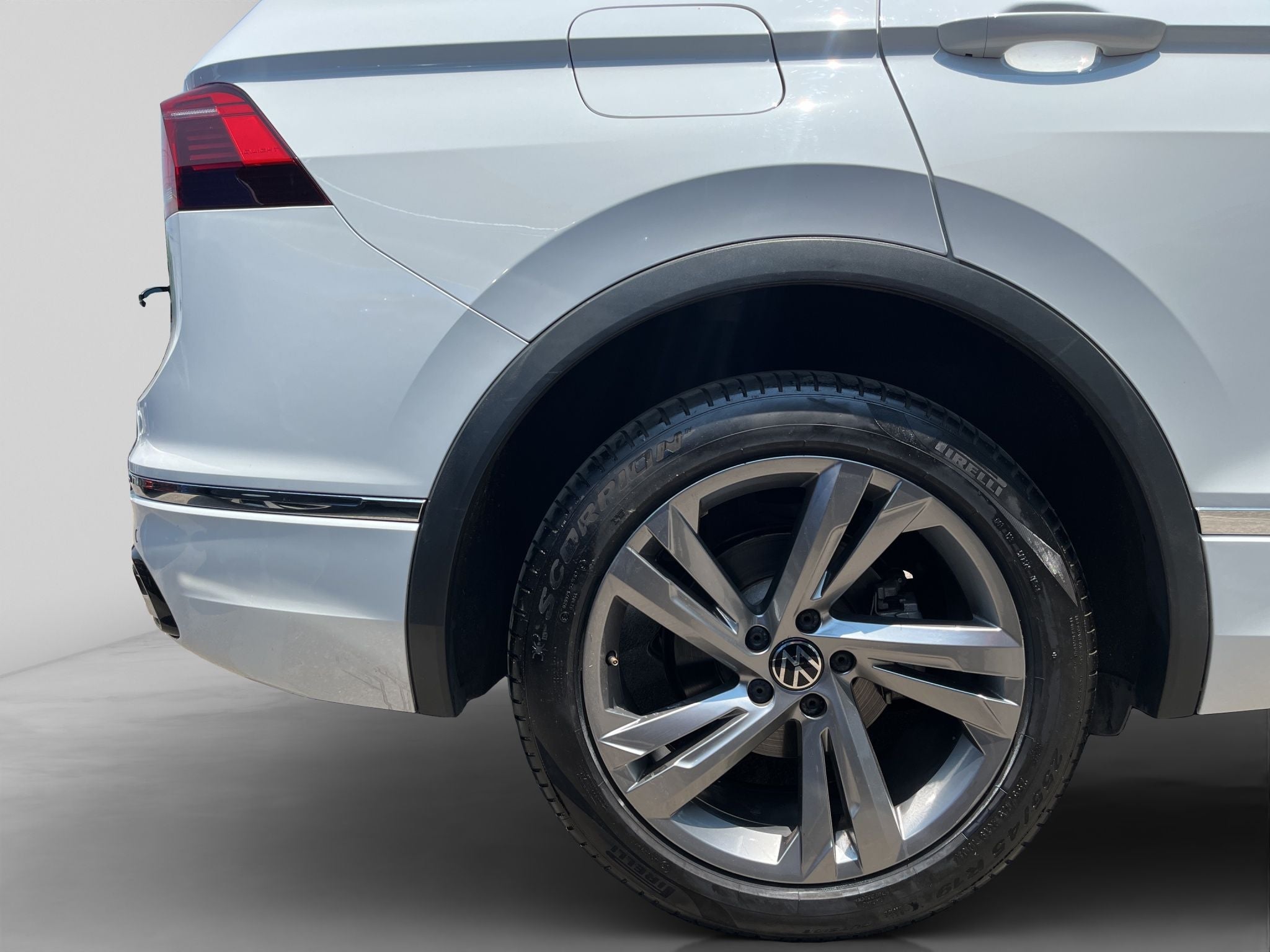 2024 Volkswagen Tiguan 2.0 R-Line At