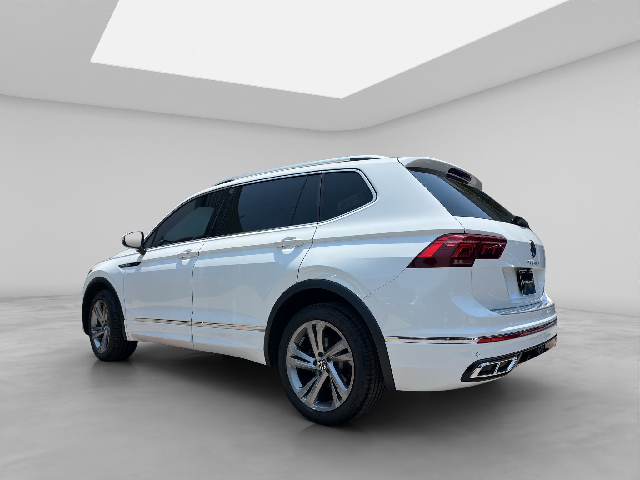 2024 Volkswagen Tiguan 2.0 R-Line At