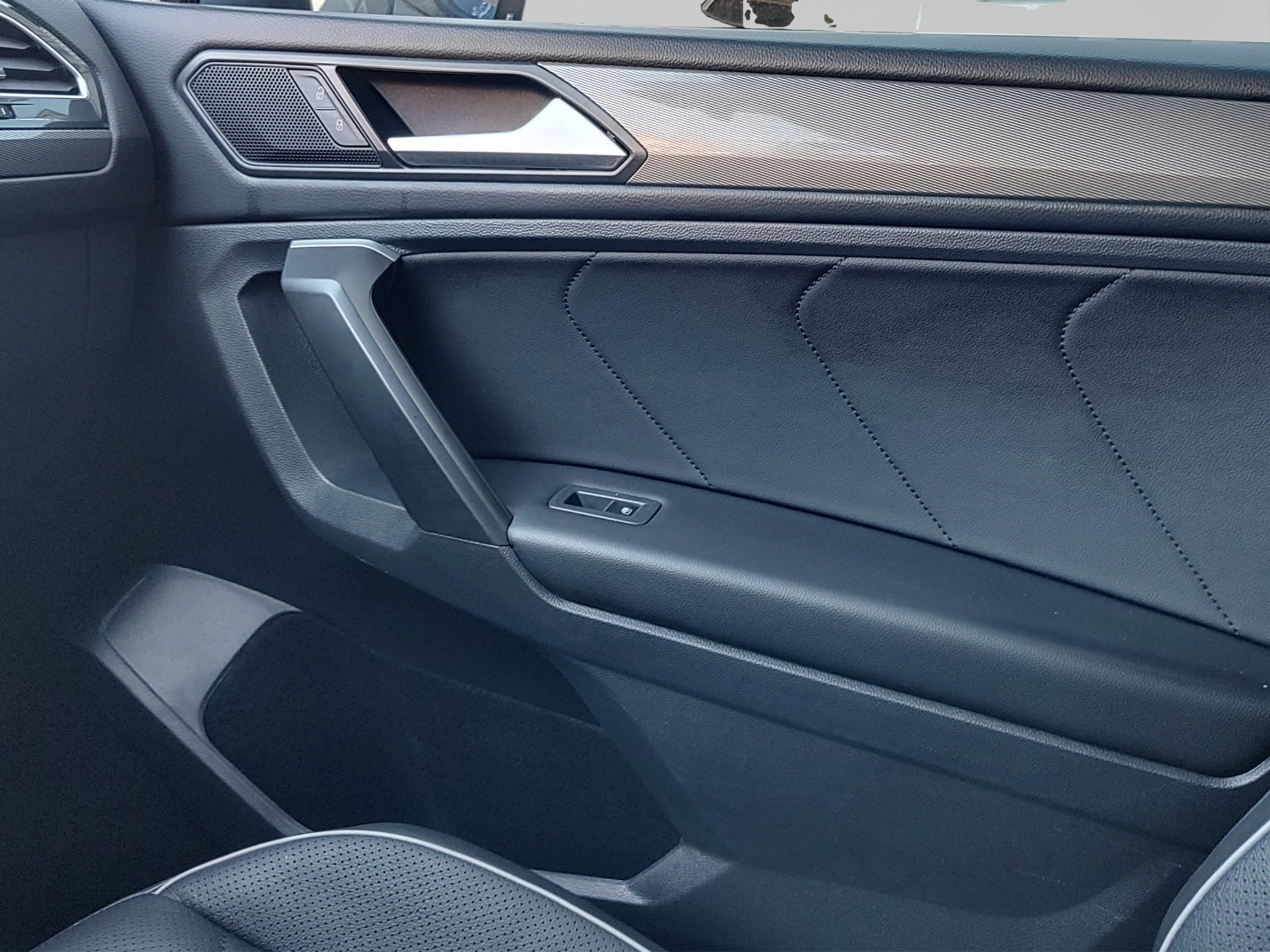 2024 Volkswagen Tiguan 1.4 R-Line At