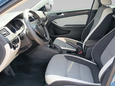 2017 Volkswagen Jetta 2.0 Live Mt