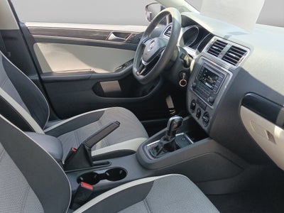 2017 Volkswagen Jetta 2.0 Live Mt